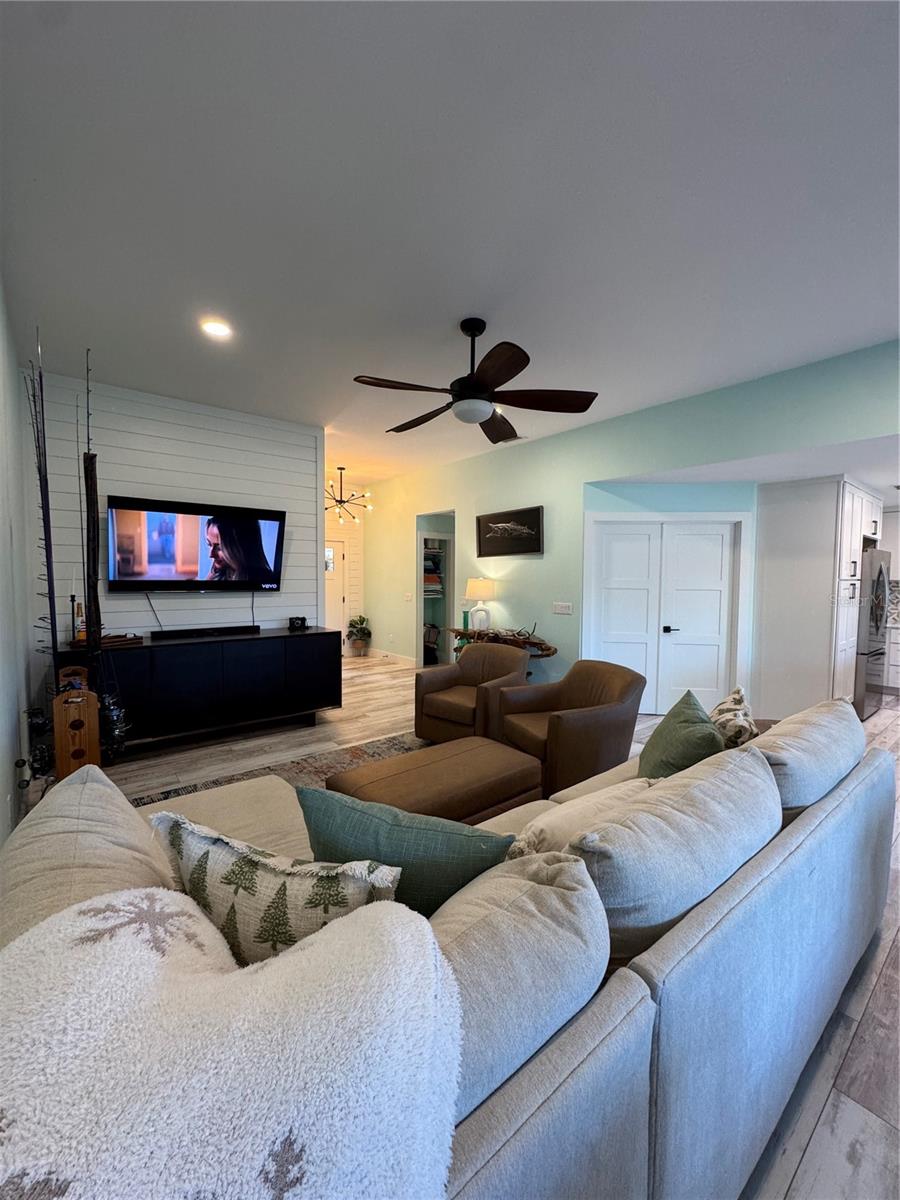 4140 AUGUSTINE AVE, SARASOTA, FL, 34231