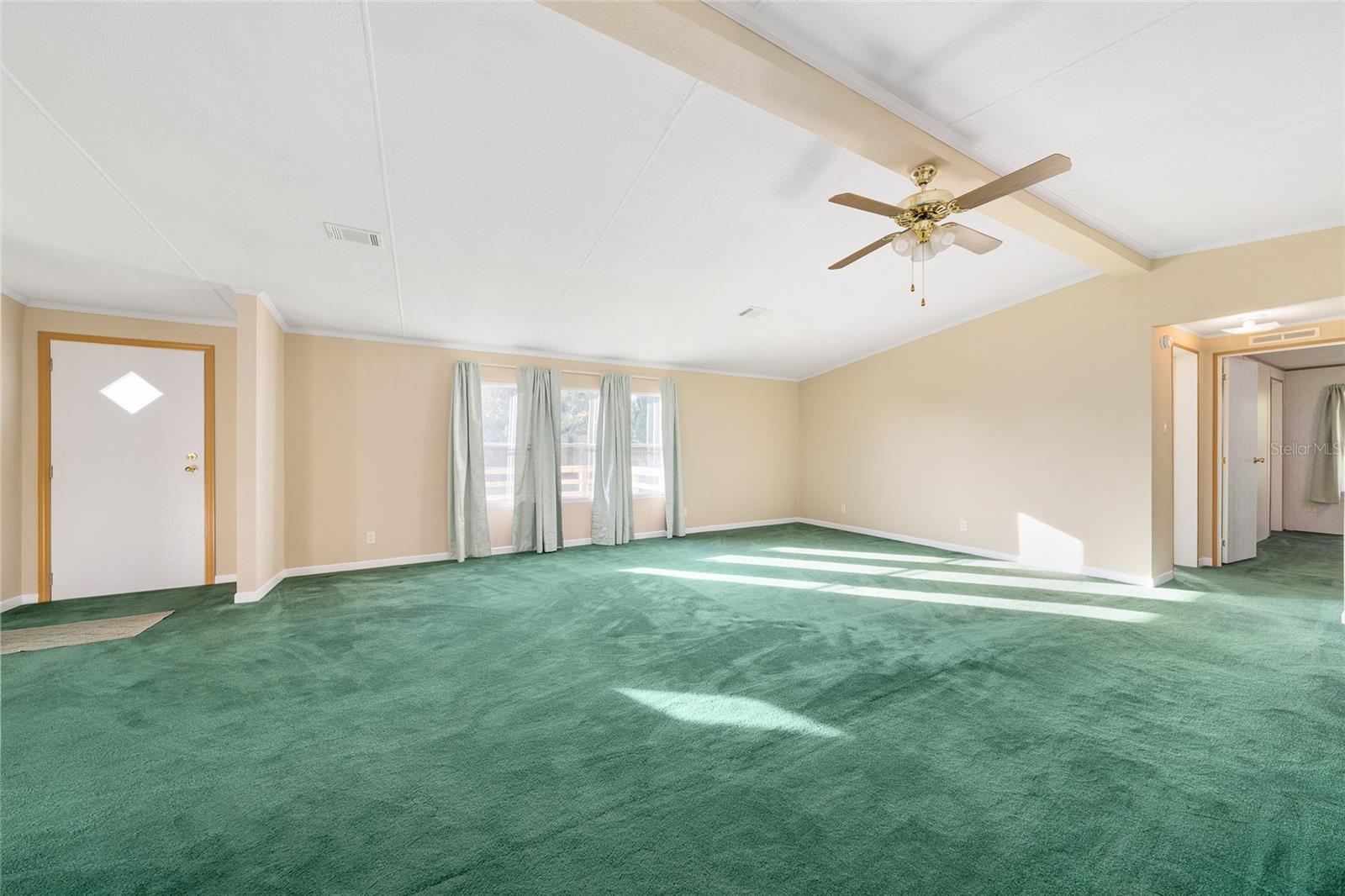 38805 EMERALDA ISLAND RD, LEESBURG, FL, 34788