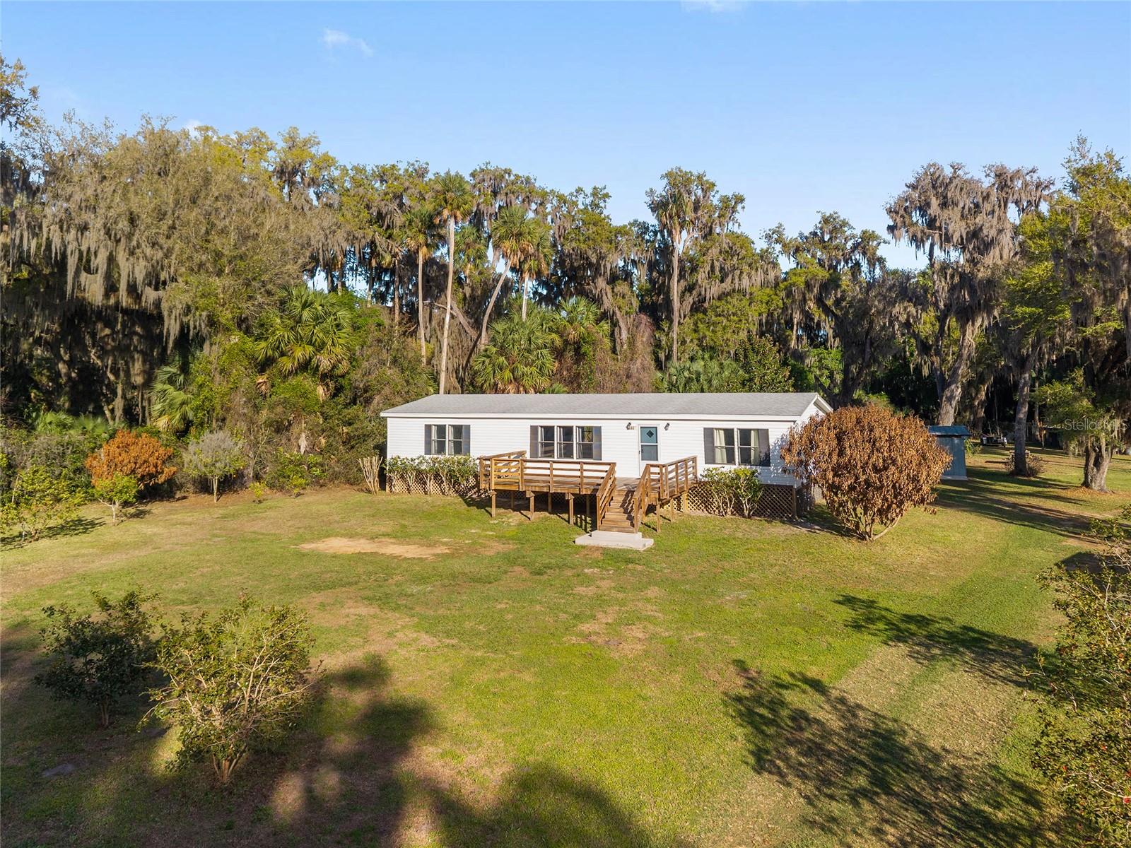 38805 EMERALDA ISLAND RD, LEESBURG, FL, 34788