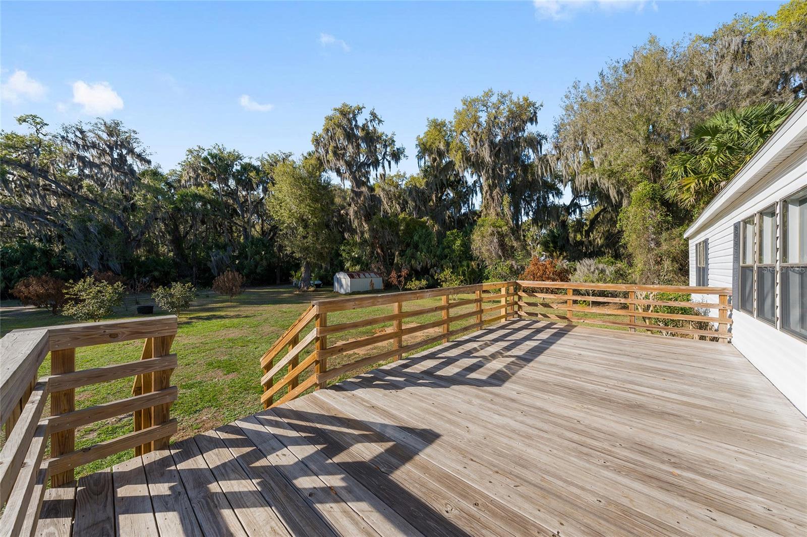 38805 EMERALDA ISLAND RD, LEESBURG, FL, 34788