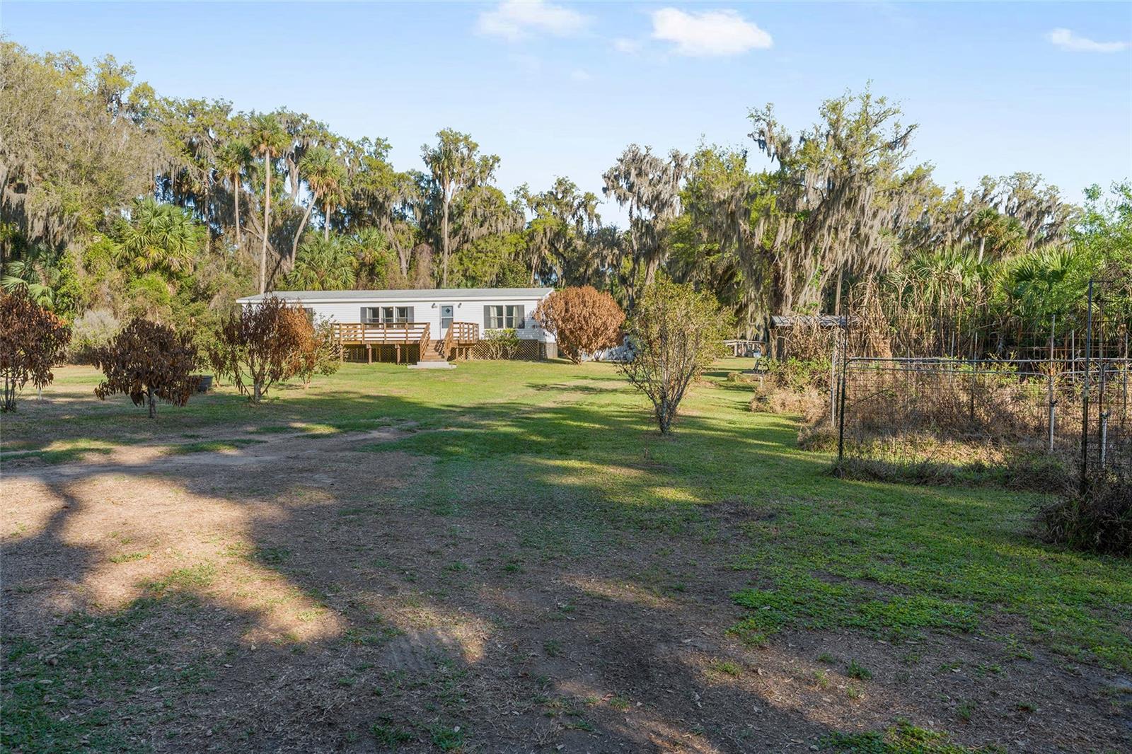 38805 EMERALDA ISLAND RD, LEESBURG, FL, 34788