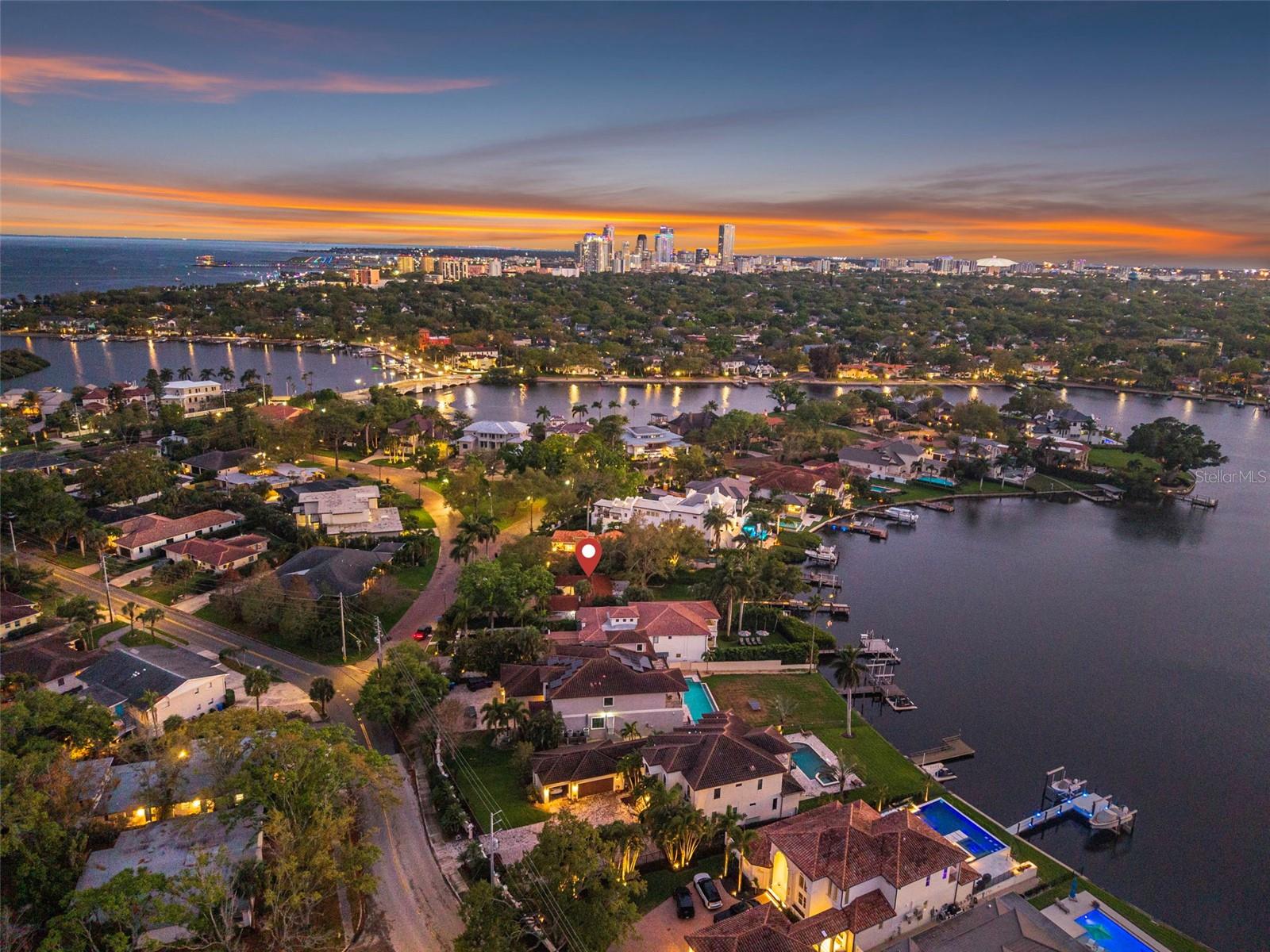 490 COFFEE POT RIVIERA NE, ST PETERSBURG, FL, 33704