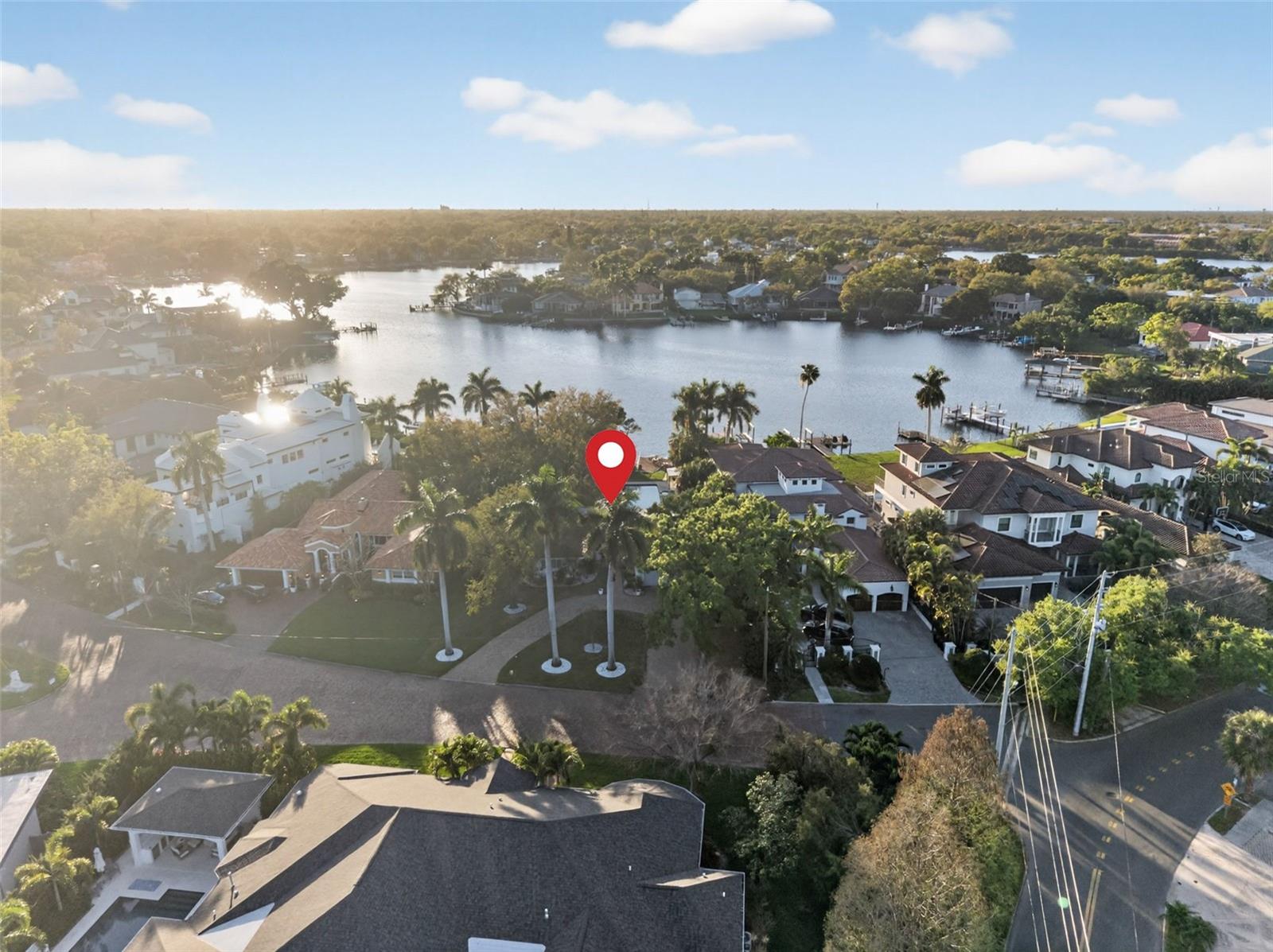 490 COFFEE POT RIVIERA NE, ST PETERSBURG, FL, 33704