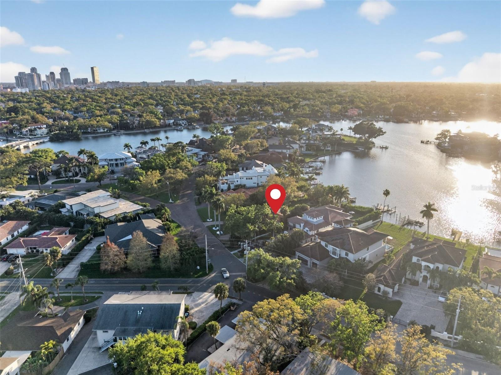 490 COFFEE POT RIVIERA NE, ST PETERSBURG, FL, 33704