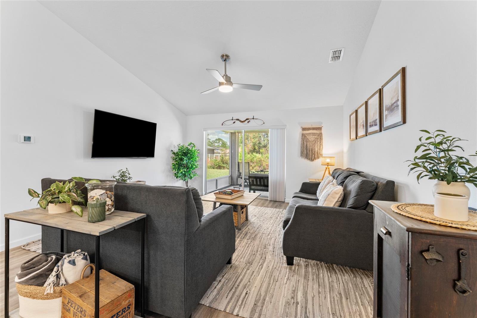 18 SEAMAN TRL E, PALM COAST, FL, 32164