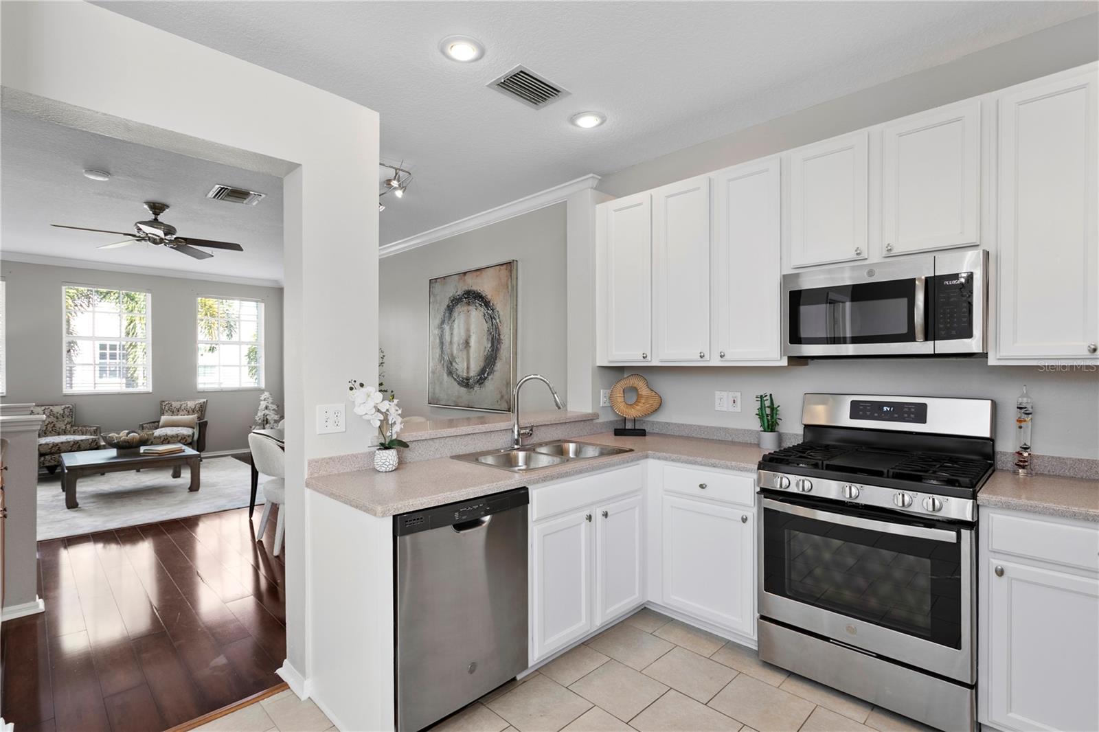 1427 HARBOUR WALK A RD, TAMPA, FL, 33602