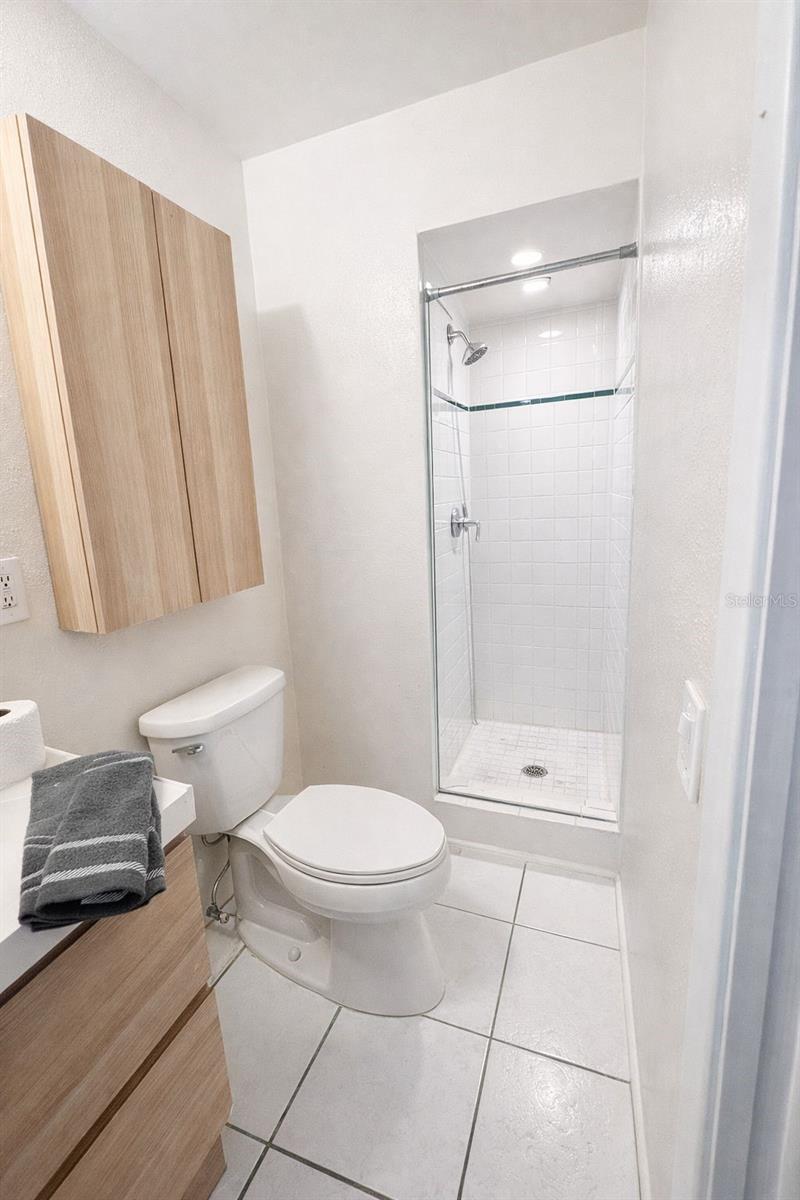 3975 PORPOISE DR SE, ST PETERSBURG, FL, 33705