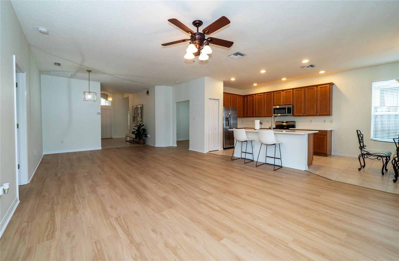 8210 CANARY CANYON WAY, TAMPA, FL, 33647