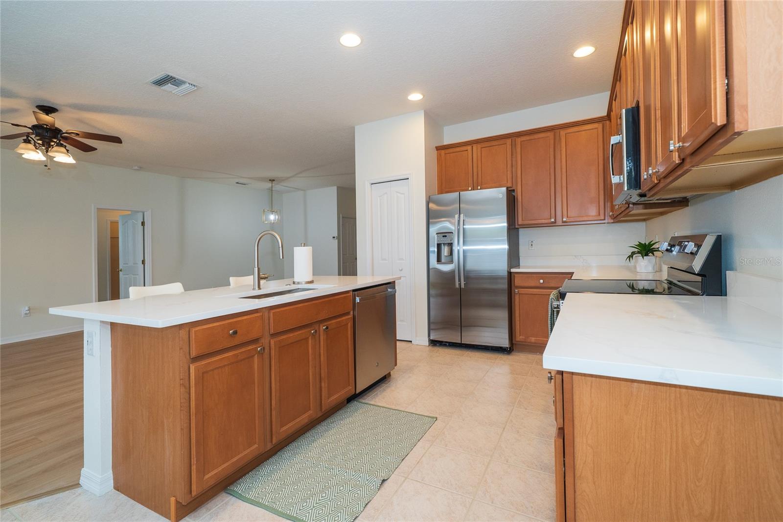 8210 CANARY CANYON WAY, TAMPA, FL, 33647