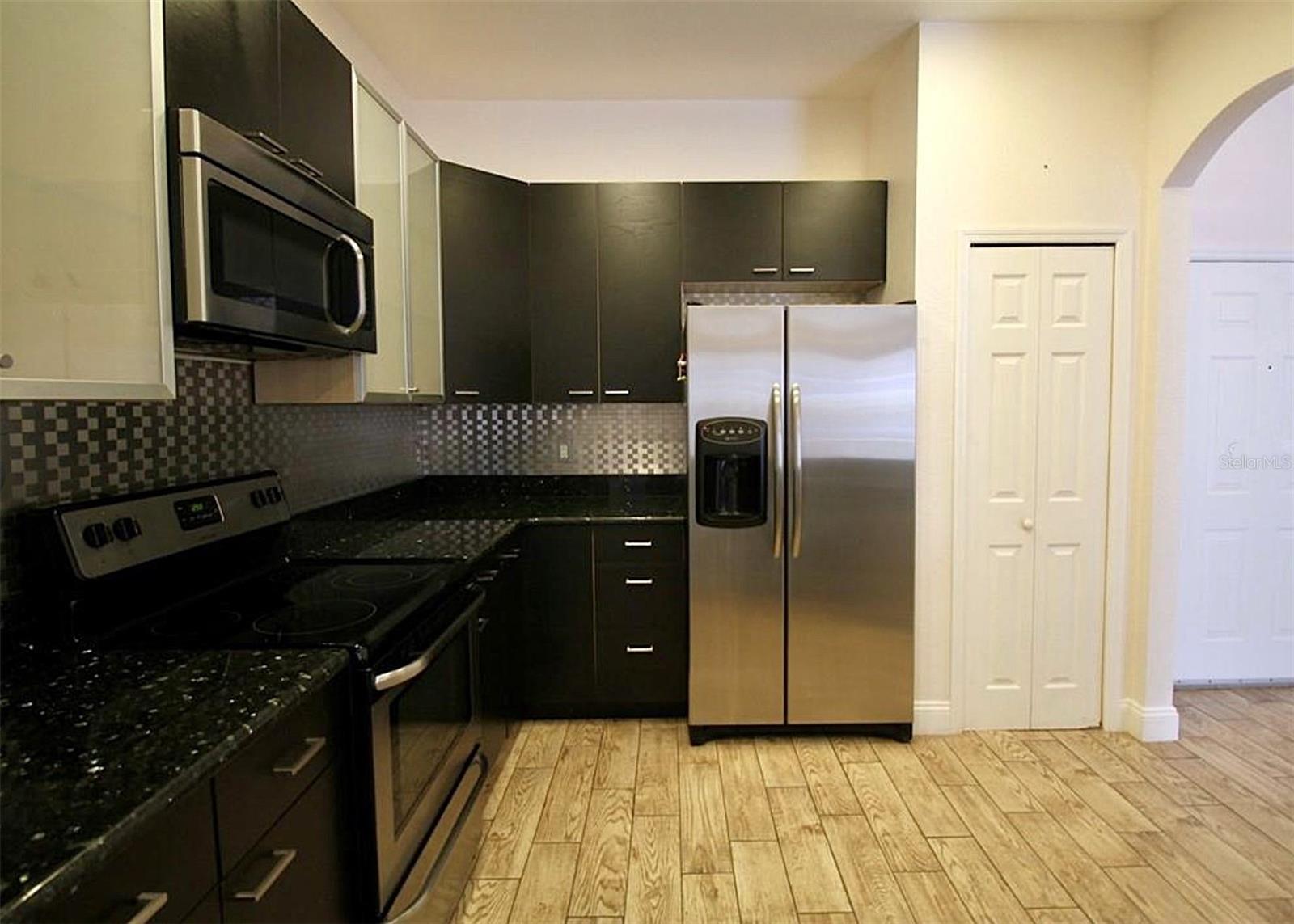 3001 LAUREL PARK LN #105, KISSIMMEE, FL, 34741