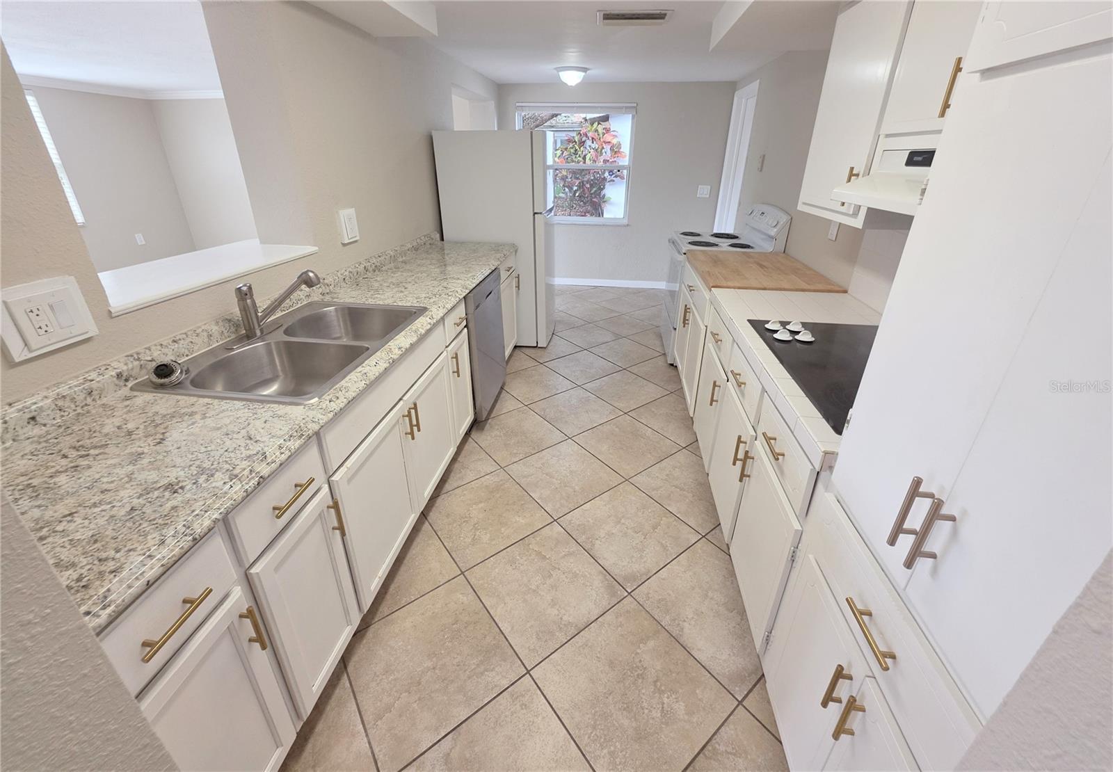 5440 RIDDLE RD, HOLIDAY, FL, 34690