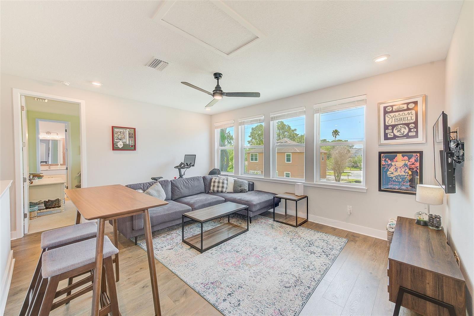 4710 W EL PRADO BLVD, TAMPA, FL, 33629