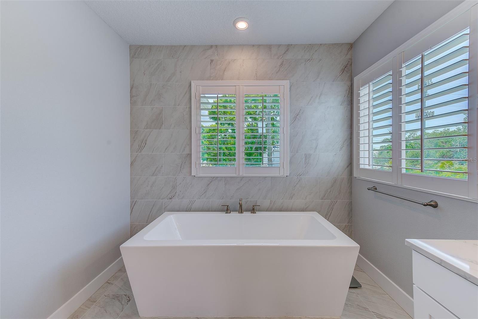 4710 W EL PRADO BLVD, TAMPA, FL, 33629