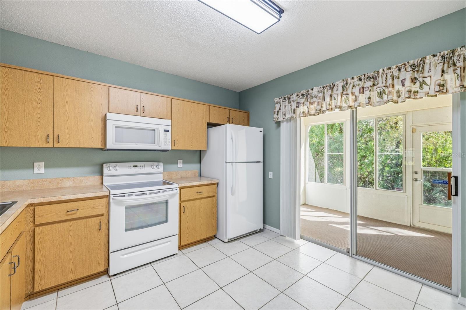 5913 BAYSIDE KEY DR, TAMPA, FL, 33615