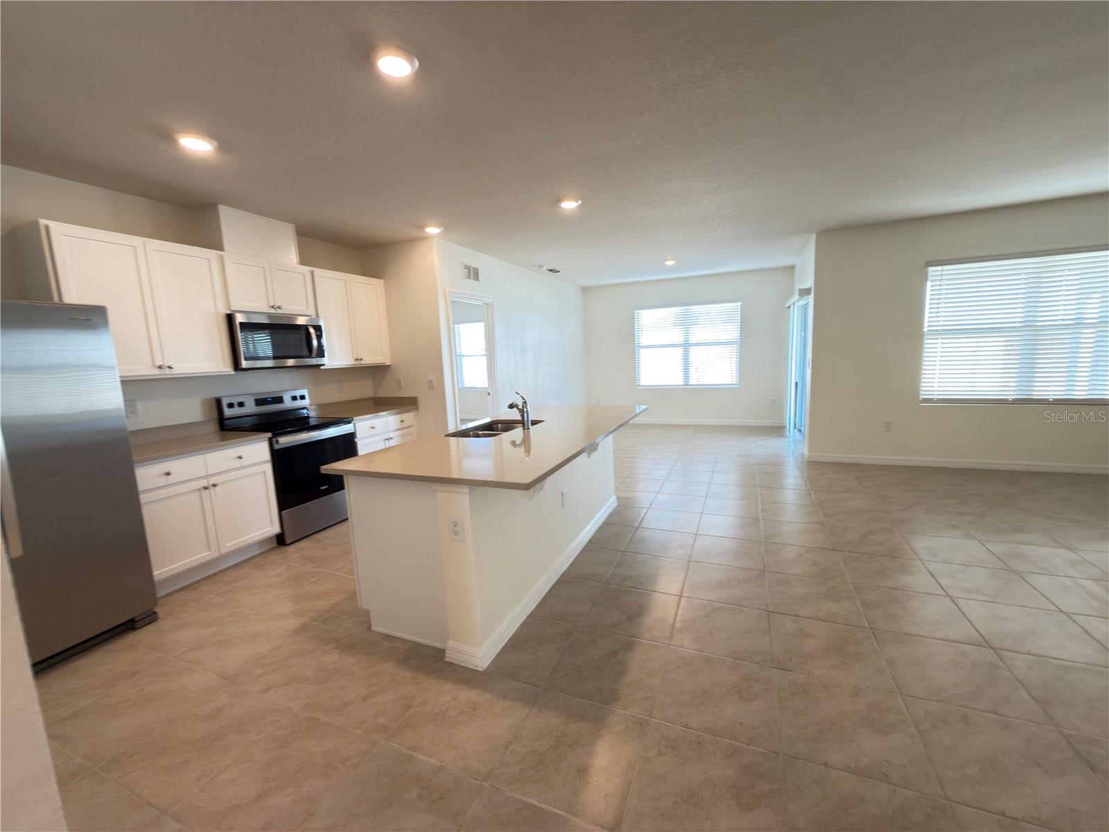 307 TAYLOR GROVES ST, LAKE WALES, FL, 33898