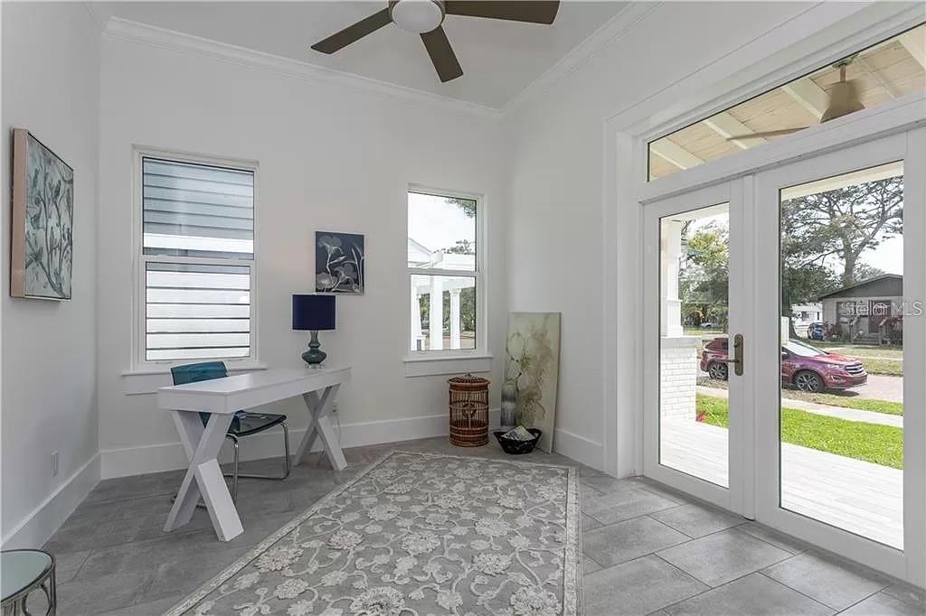 3611 2ND AVE N, ST PETERSBURG, FL, 33713