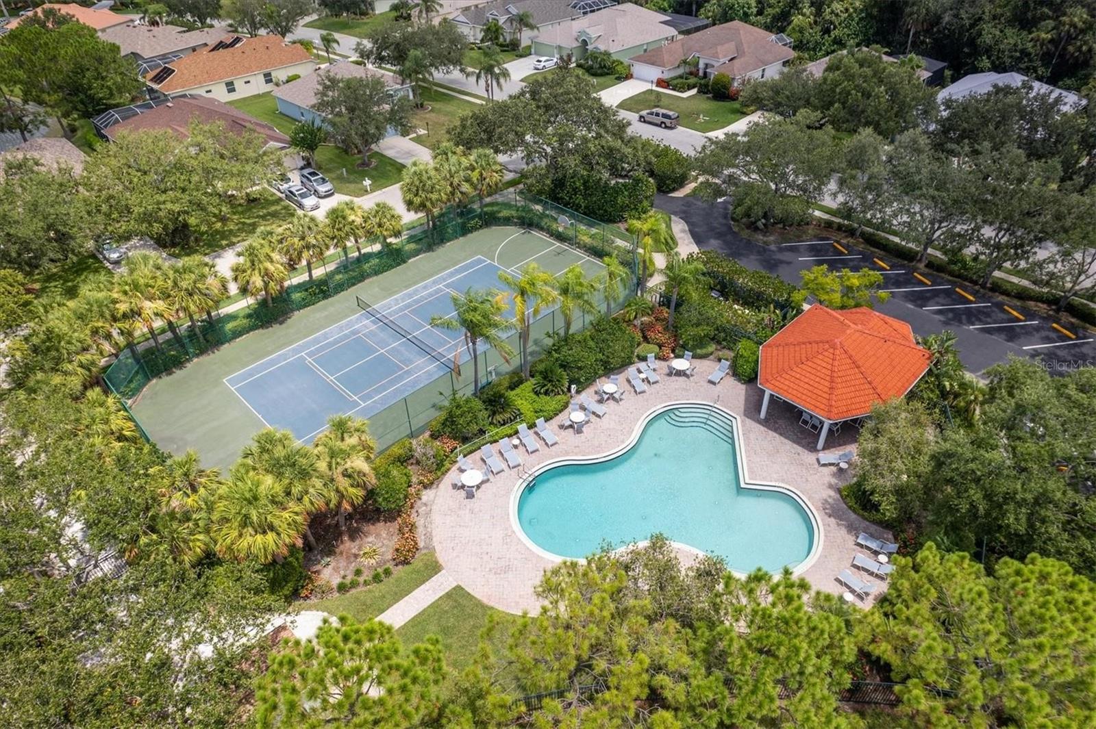 6726 W COUNTRY CLUB LN, SARASOTA, FL, 34243