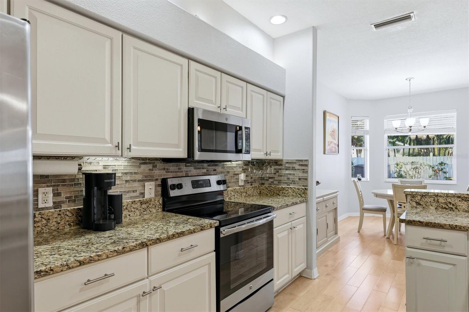 6726 W COUNTRY CLUB LN, SARASOTA, FL, 34243