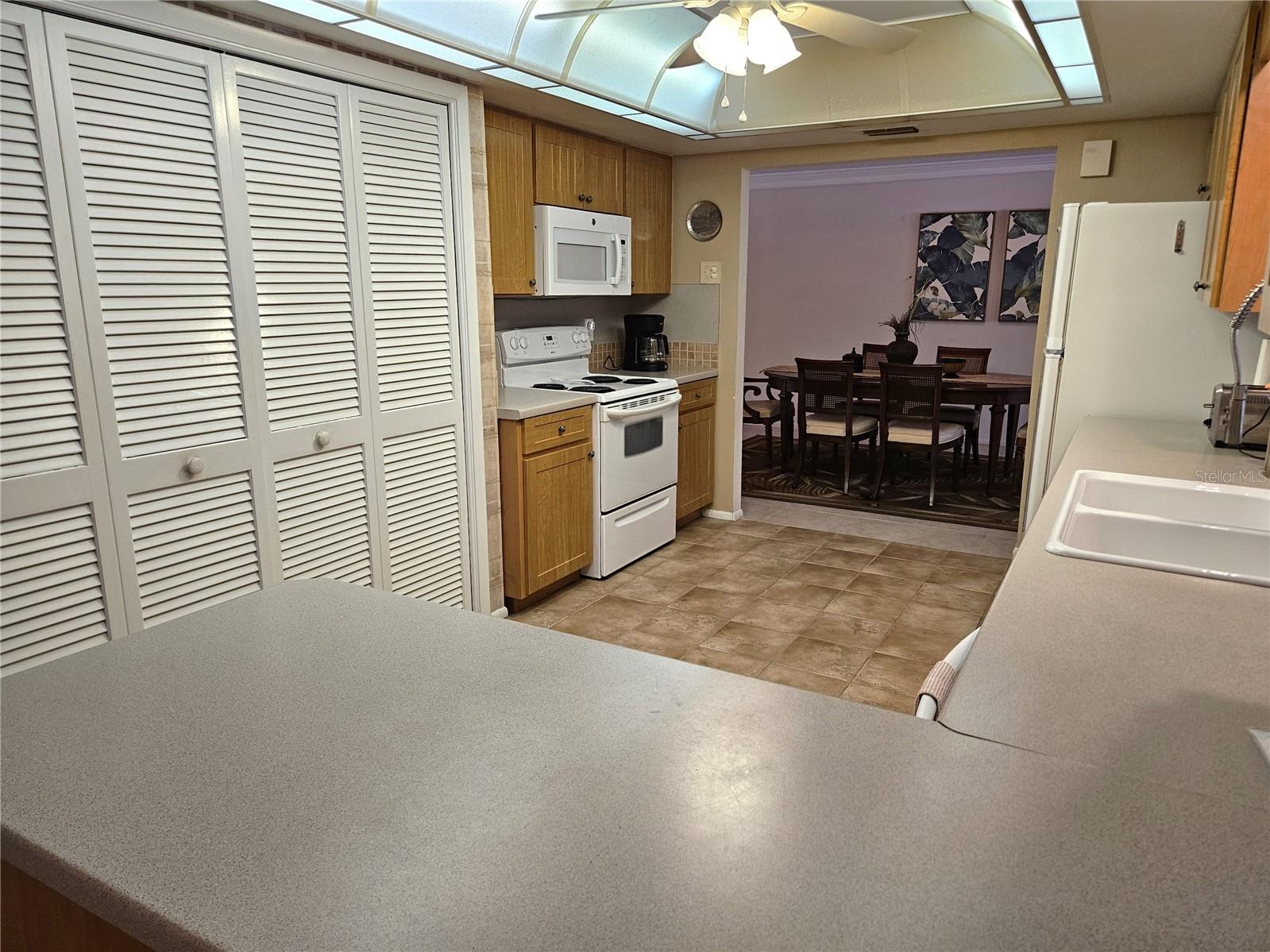 492 E SHADE DR, VENICE, FL, 34293
