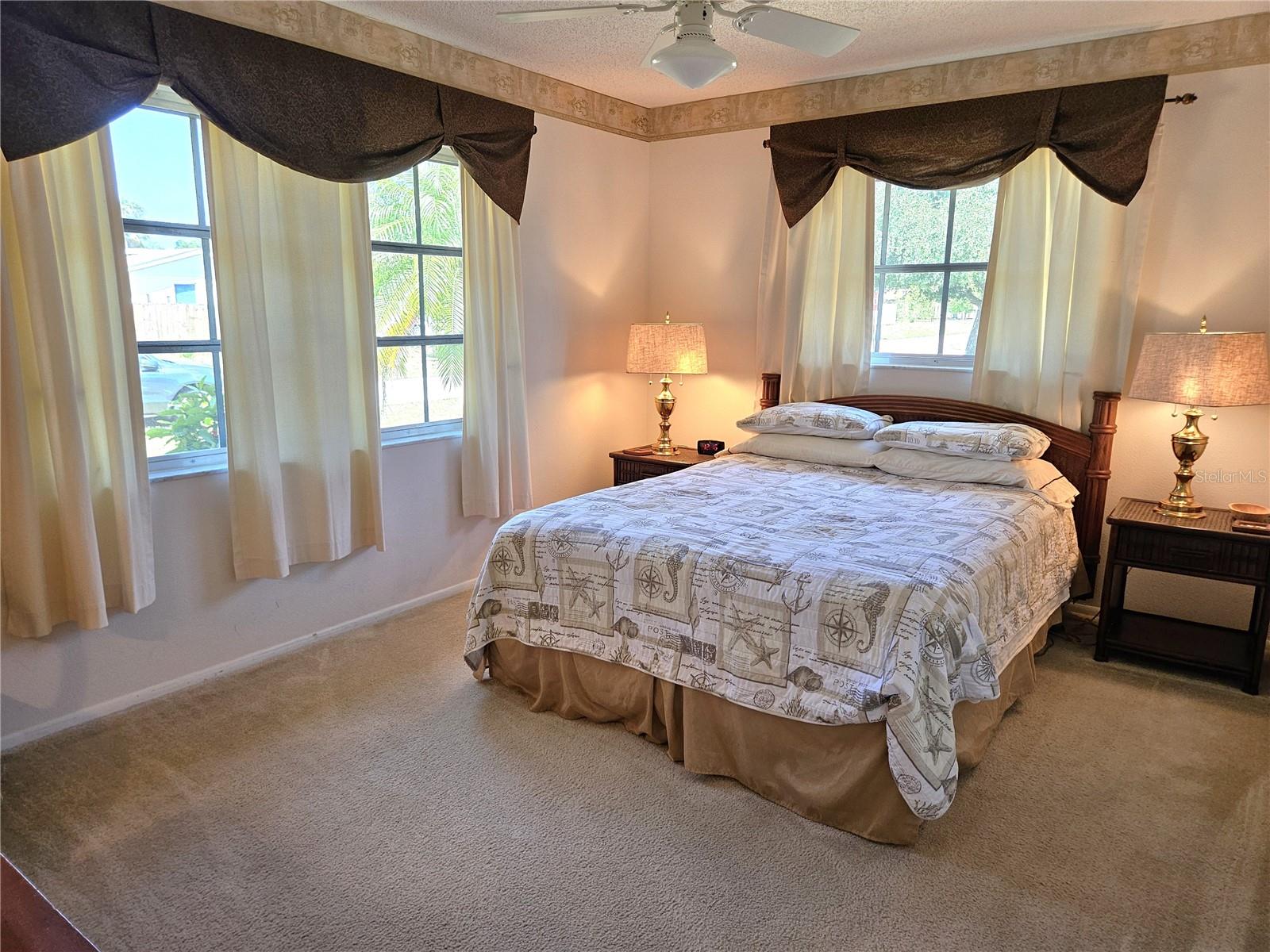 492 E SHADE DR, VENICE, FL, 34293
