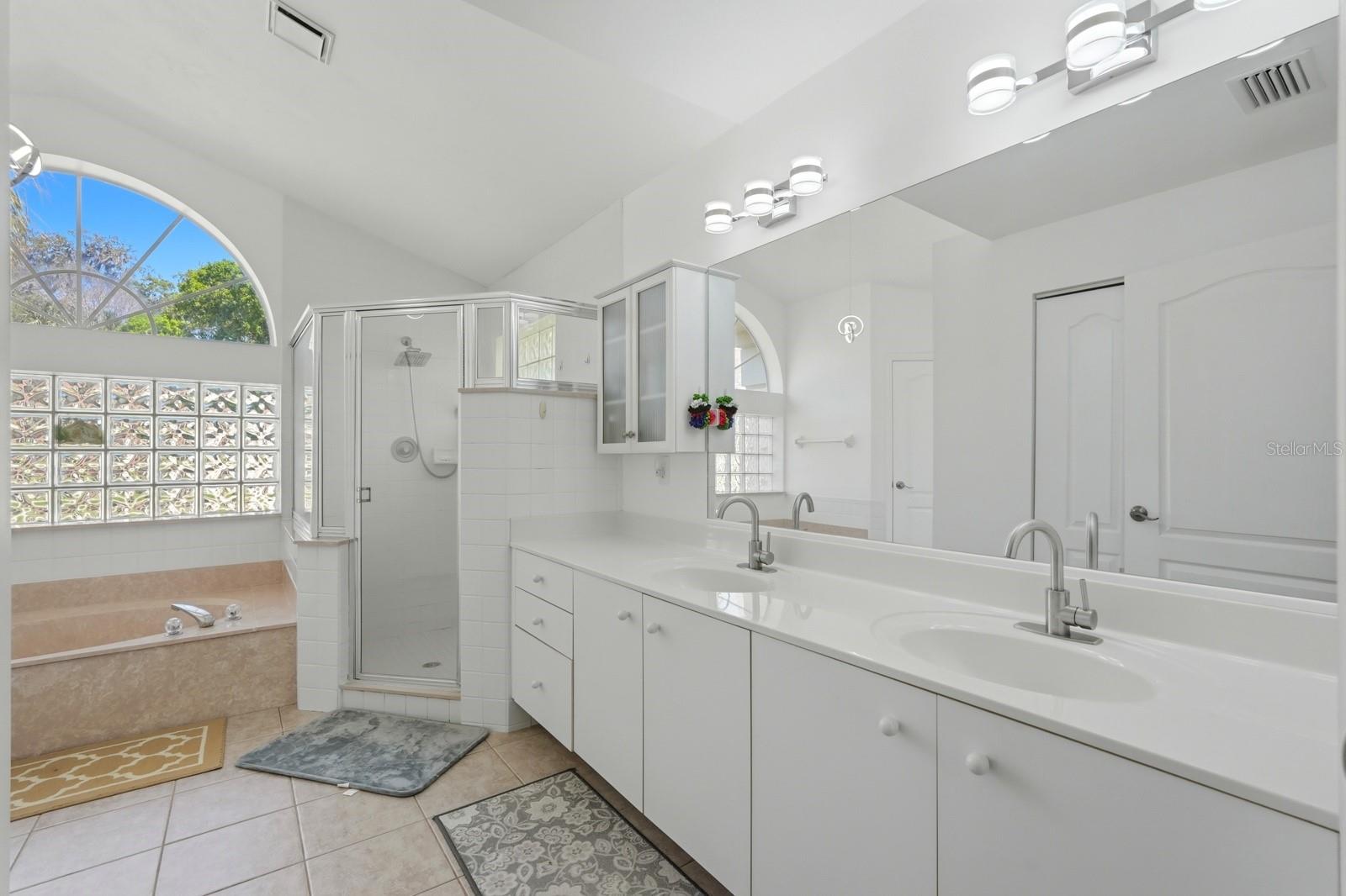 23 OLD SUNBEAM DR, SOUTH DAYTONA, FL, 32119