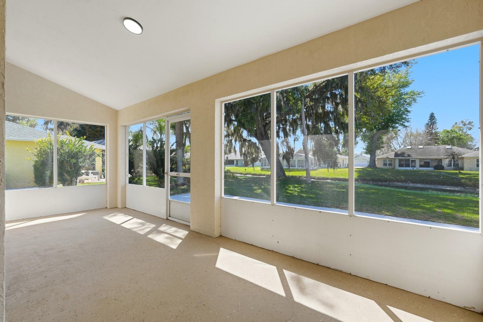23 OLD SUNBEAM DR, SOUTH DAYTONA, FL, 32119