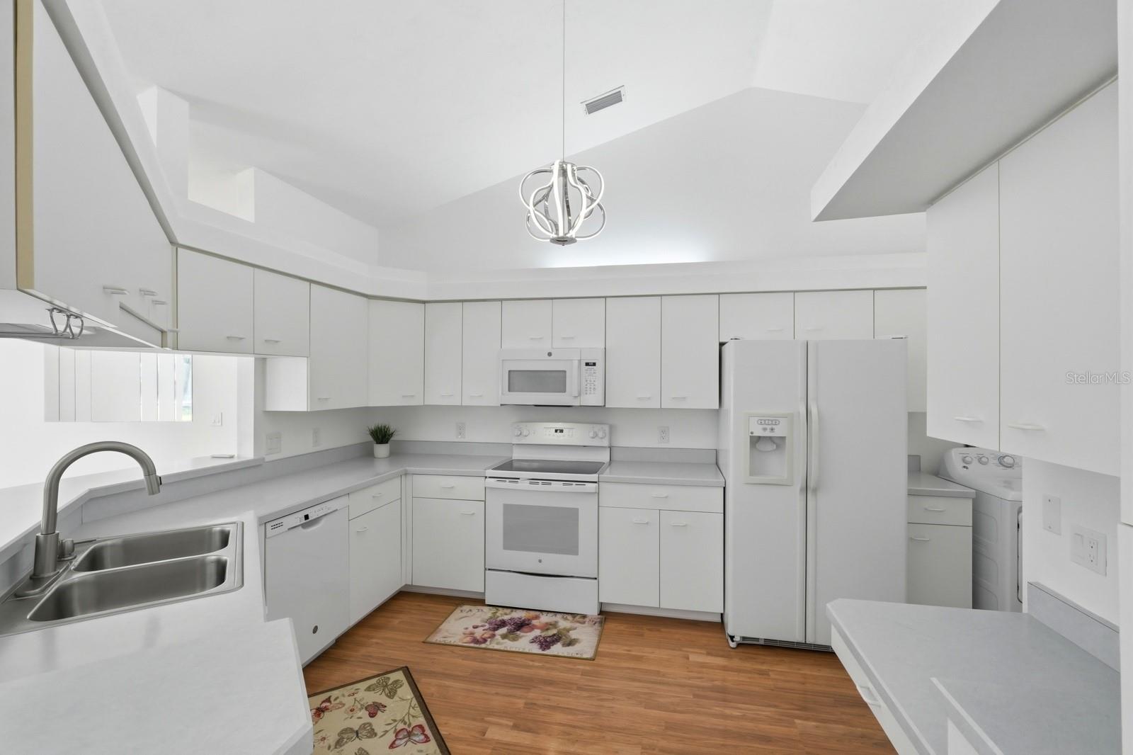23 OLD SUNBEAM DR, SOUTH DAYTONA, FL, 32119