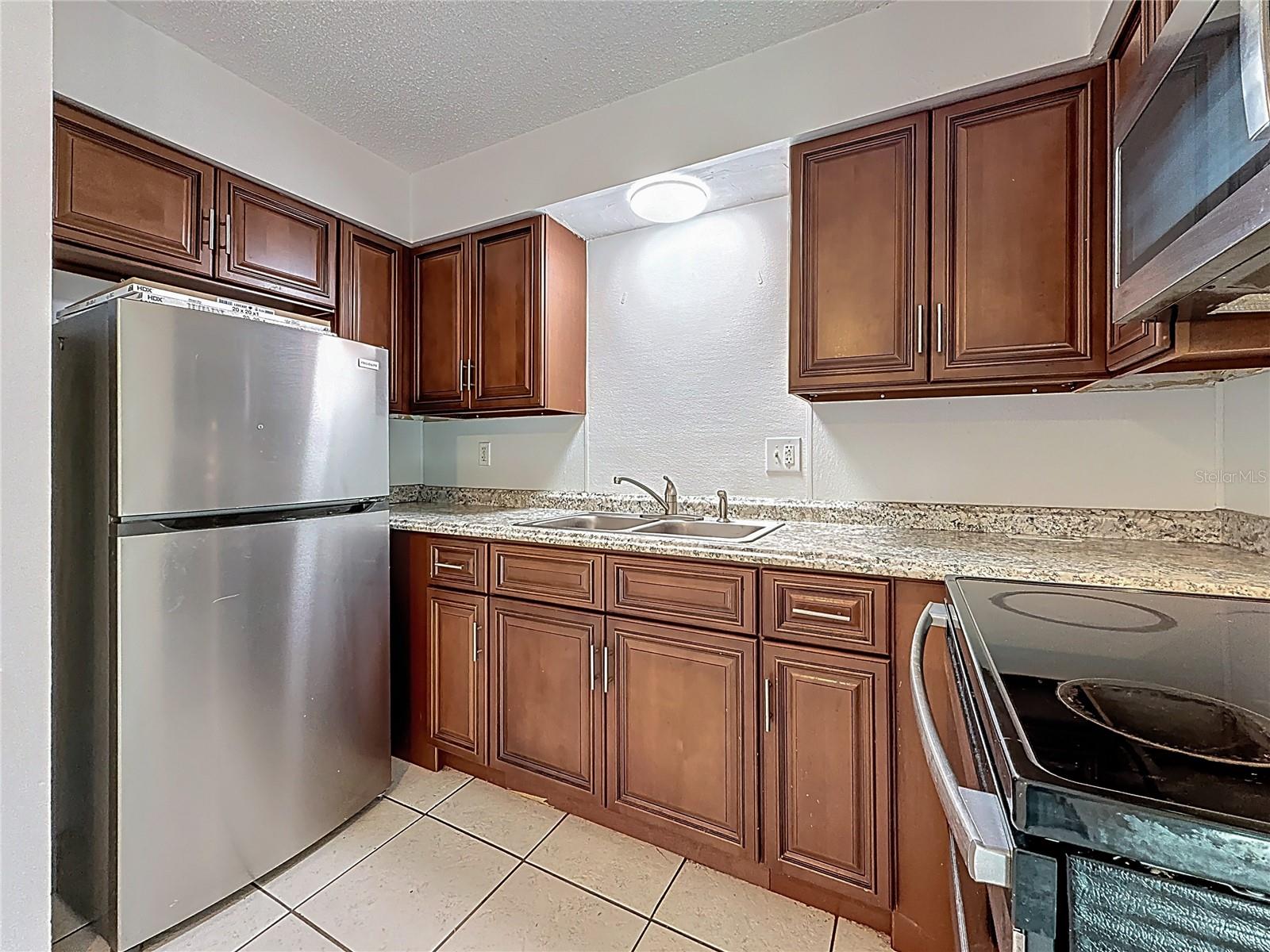 2319 18TH AVE SW, LARGO, FL, 33774