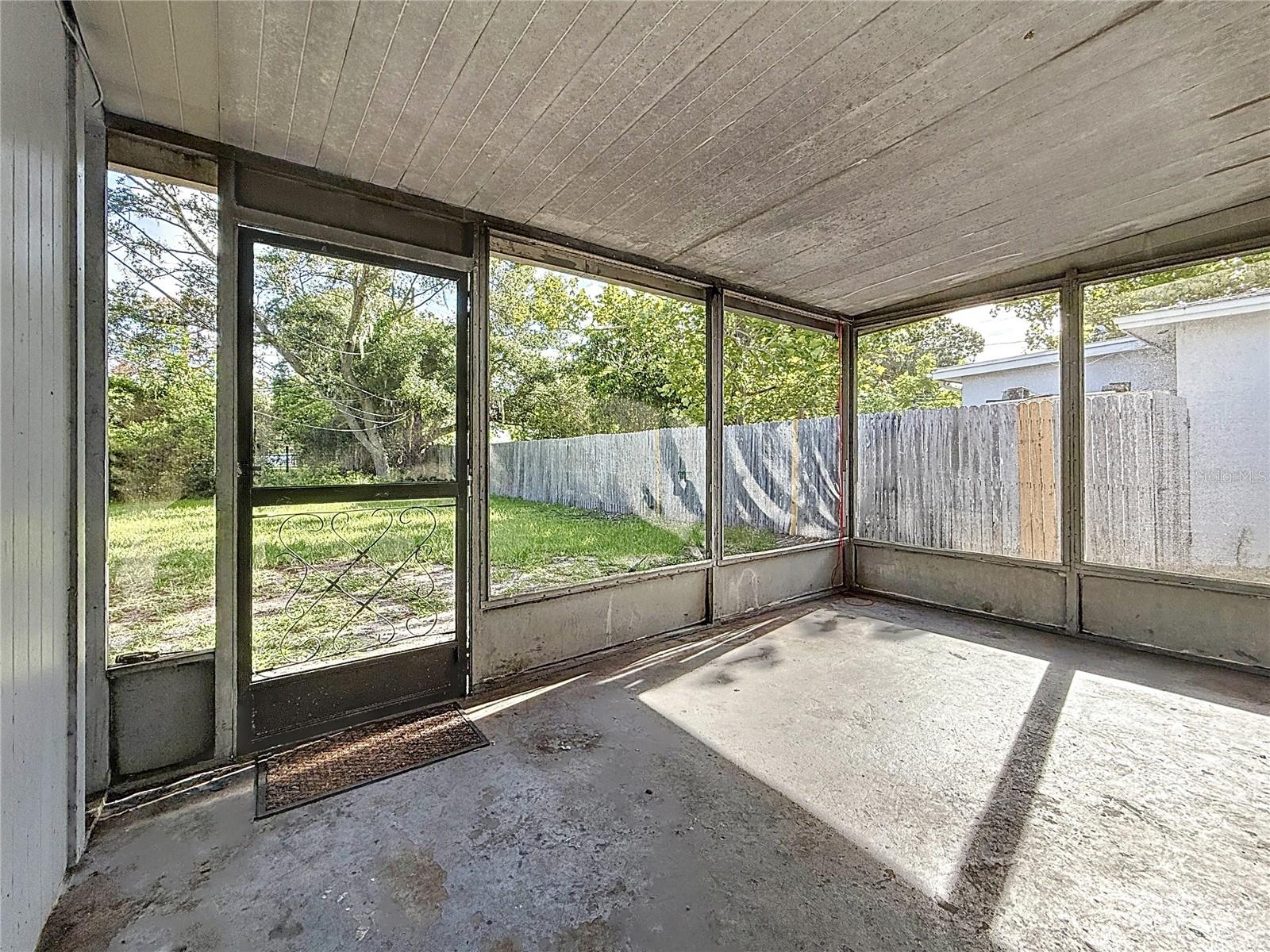 2319 18TH AVE SW, LARGO, FL, 33774