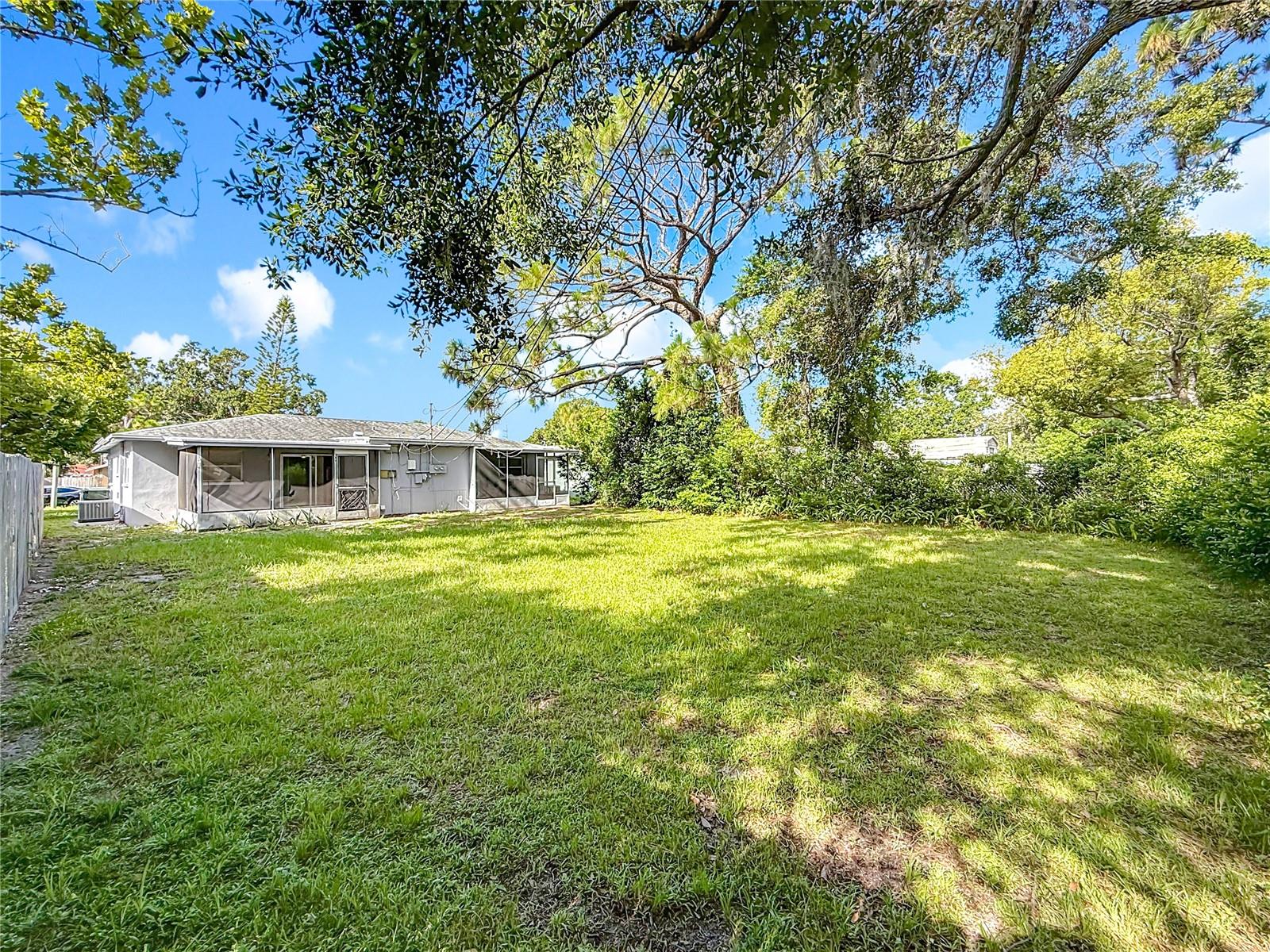2319 18TH AVE SW, LARGO, FL, 33774