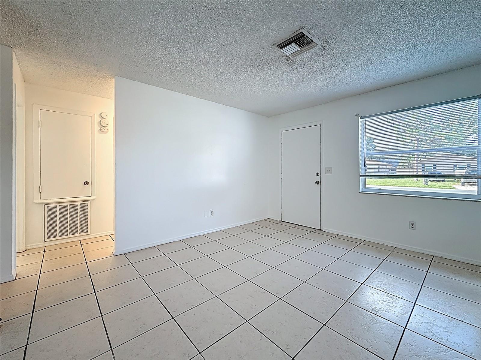 2319 18TH AVE SW, LARGO, FL, 33774
