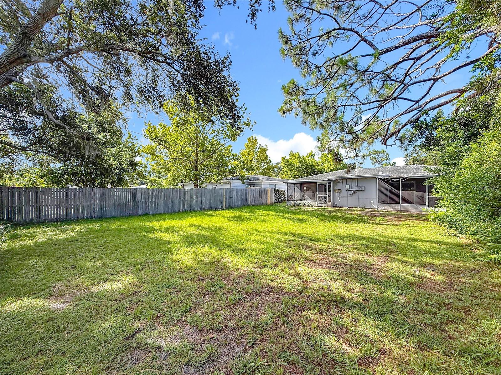 2319 18TH AVE SW, LARGO, FL, 33774