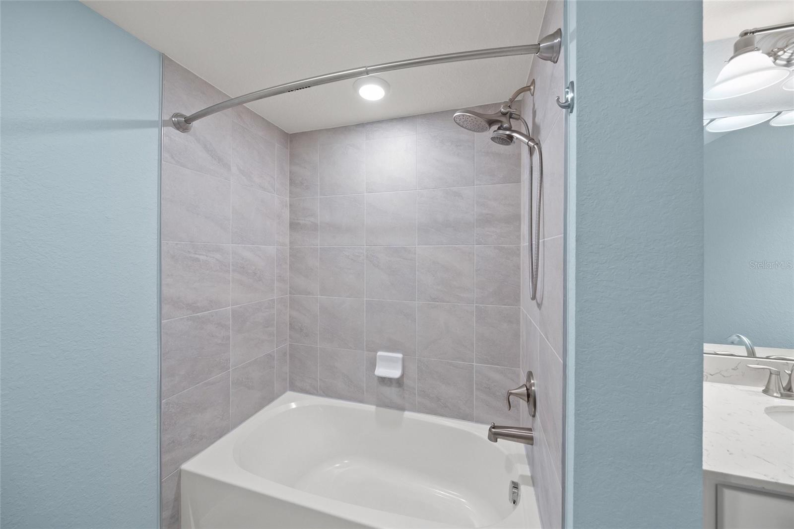 10805 TARFLOWER DR #102, VENICE, FL, 34293