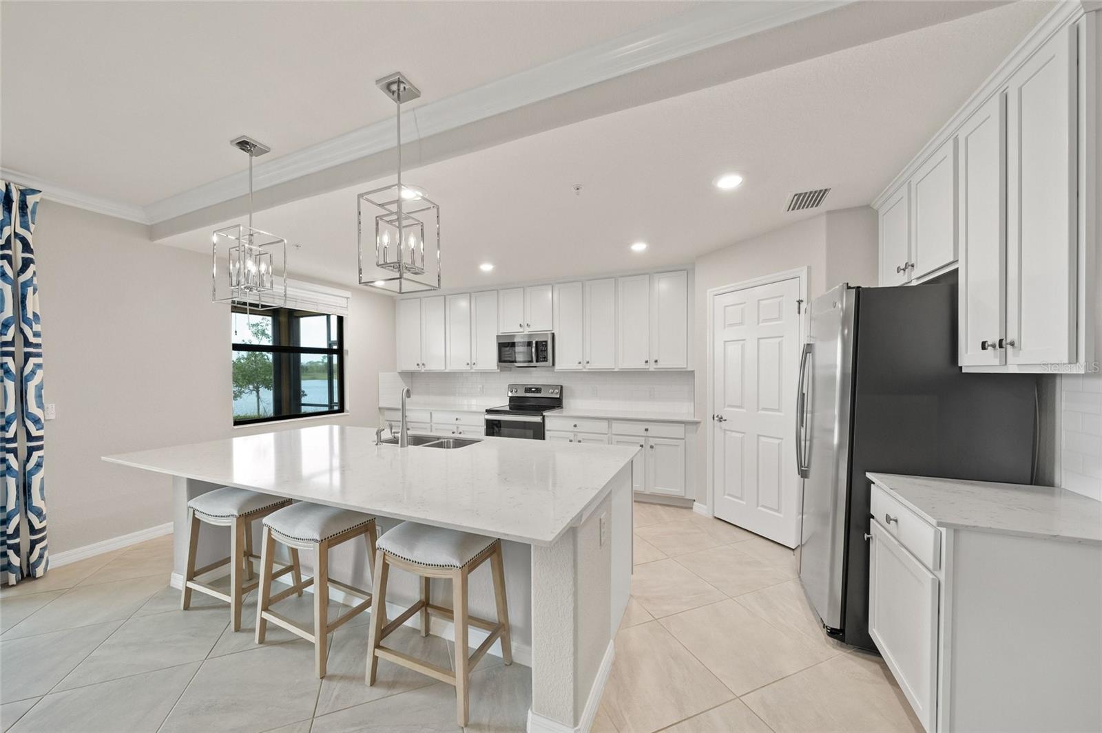 10805 TARFLOWER DR #102, VENICE, FL, 34293