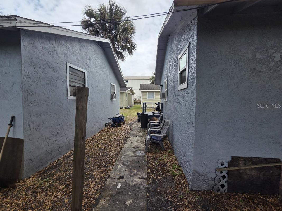 1121 W 12TH ST, SANFORD, FL, 32771
