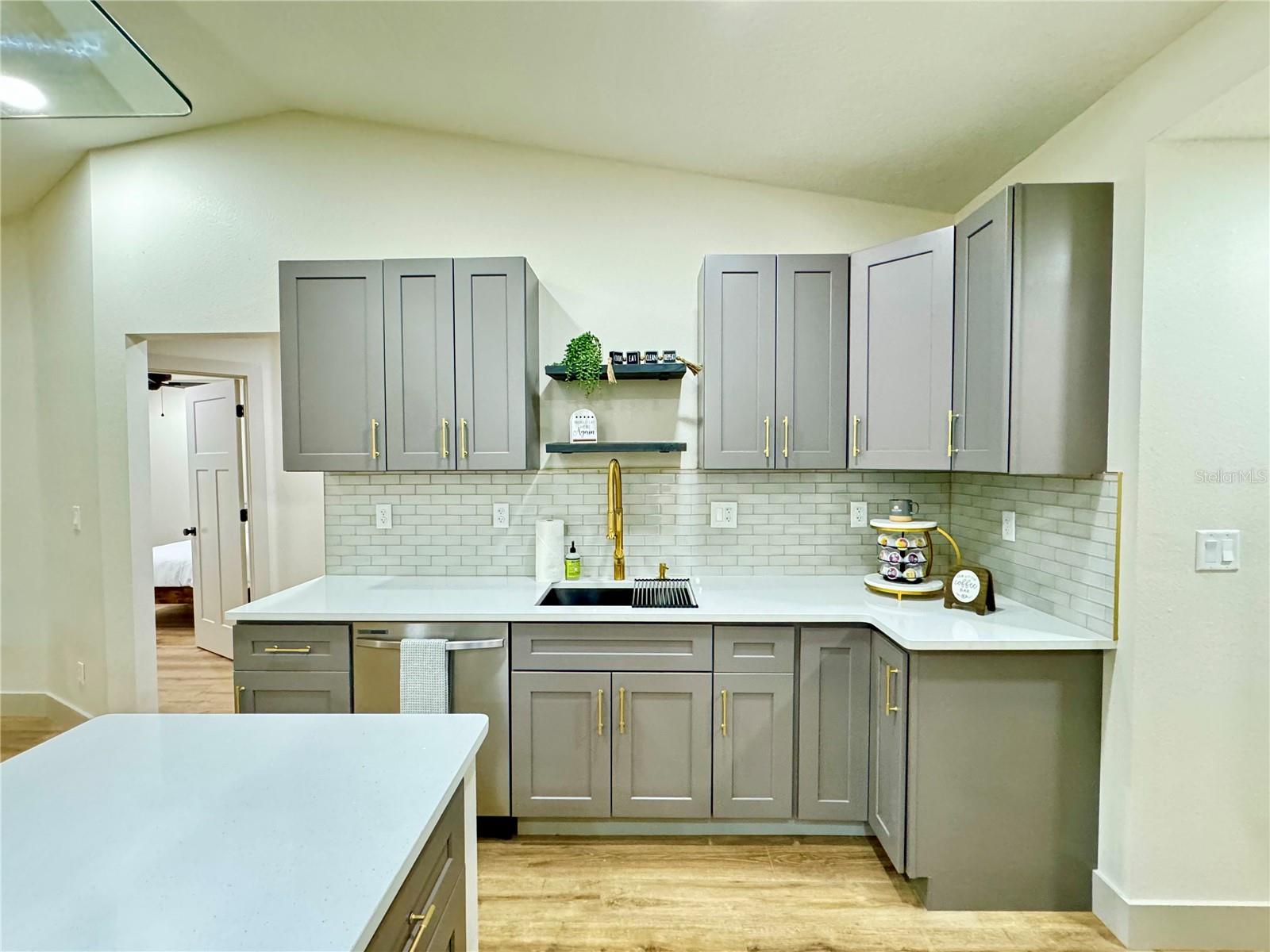 881 NW 13TH AVE, OCALA, FL, 34475