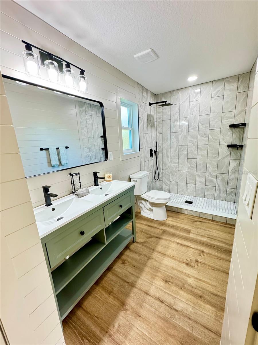 881 NW 13TH AVE, OCALA, FL, 34475