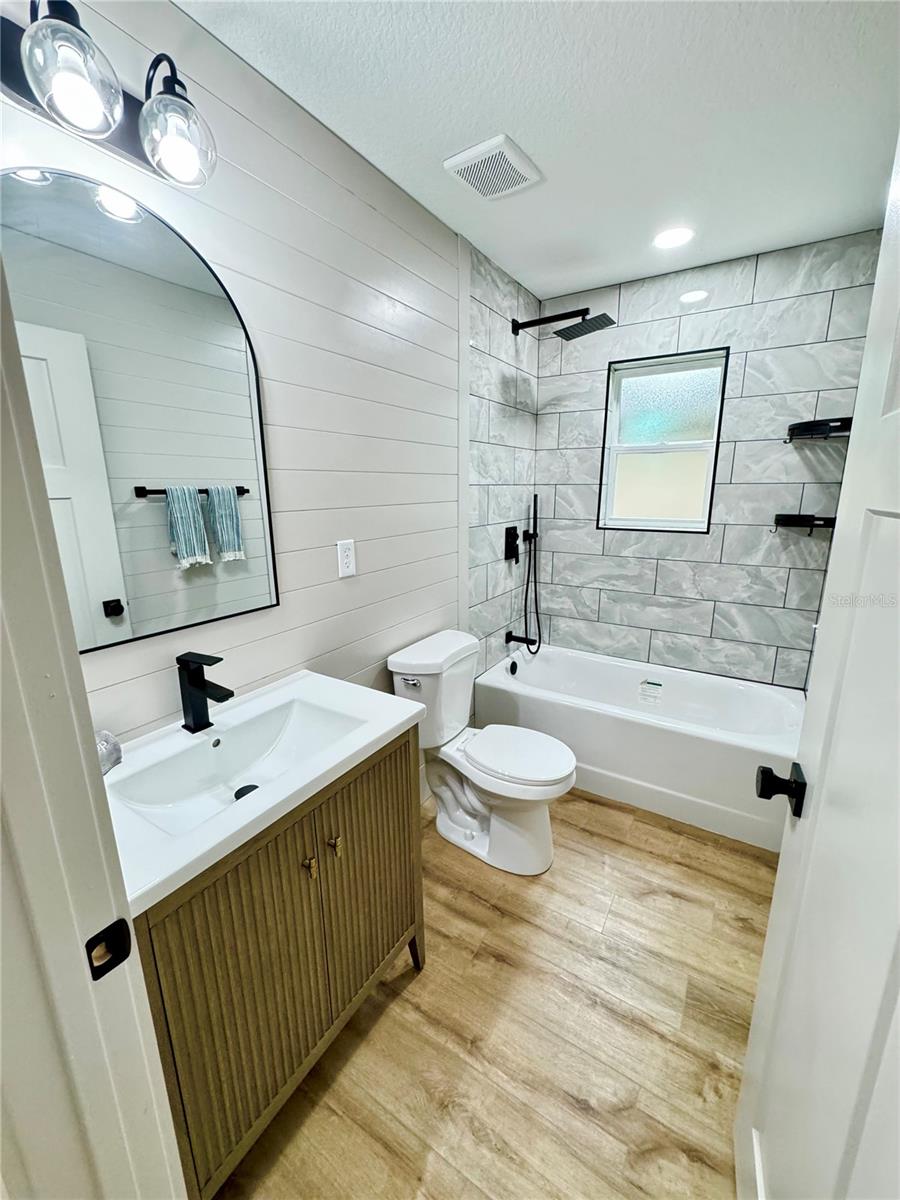 881 NW 13TH AVE, OCALA, FL, 34475