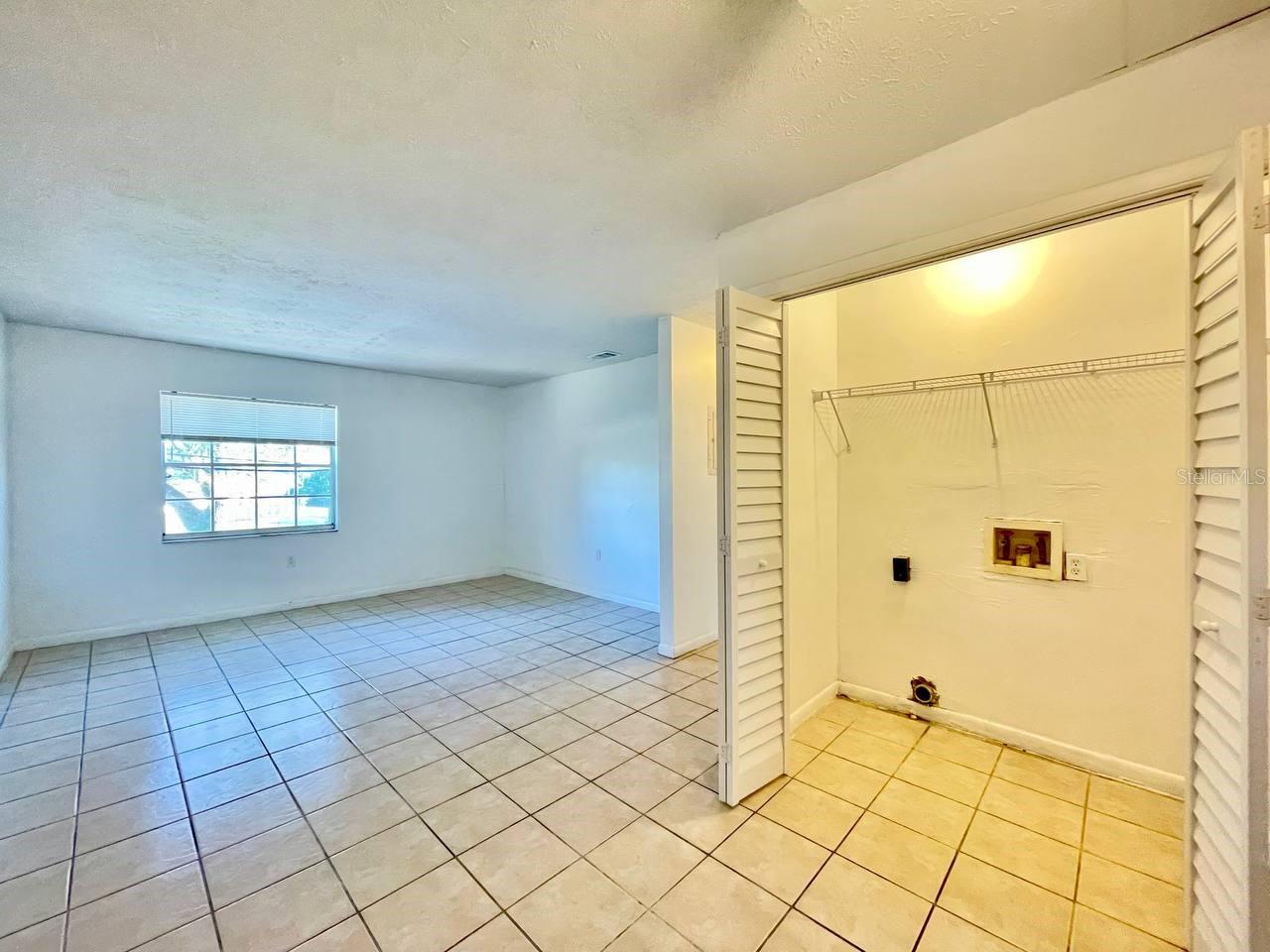 3826 LAKESHORE DR #B, TAMPA, FL, 33604