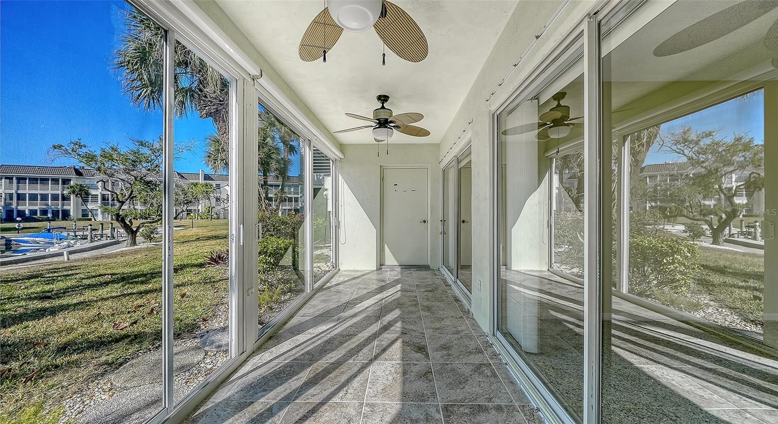 4380 EXETER DR #101, LONGBOAT KEY, FL, 34228