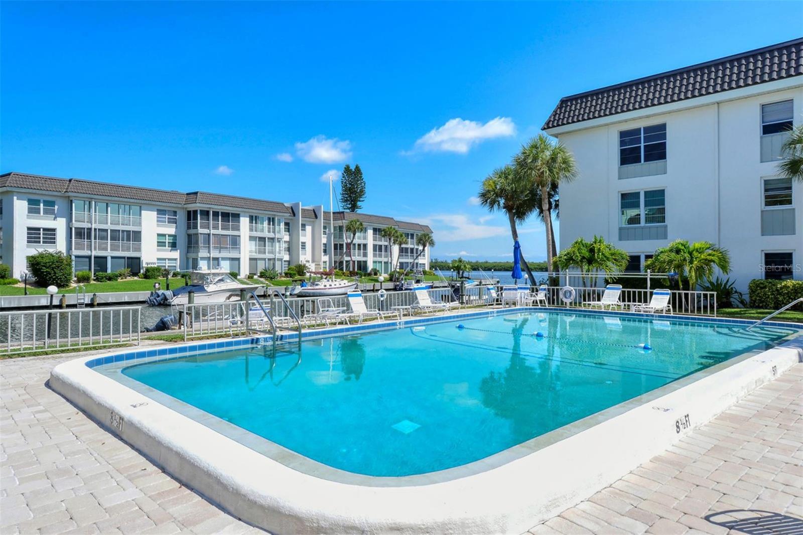 4380 EXETER DR #101, LONGBOAT KEY, FL, 34228