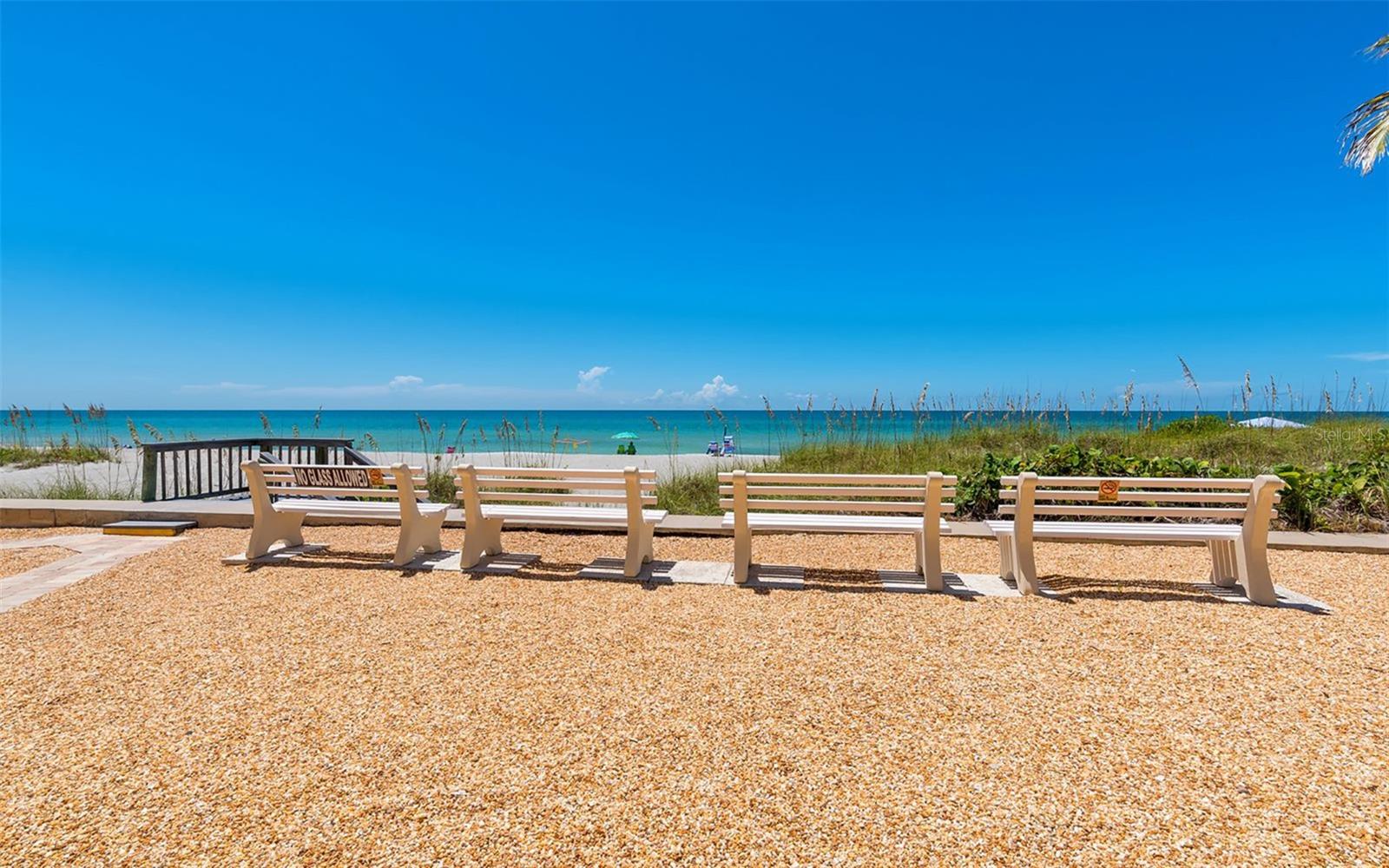 4380 EXETER DR #101, LONGBOAT KEY, FL, 34228