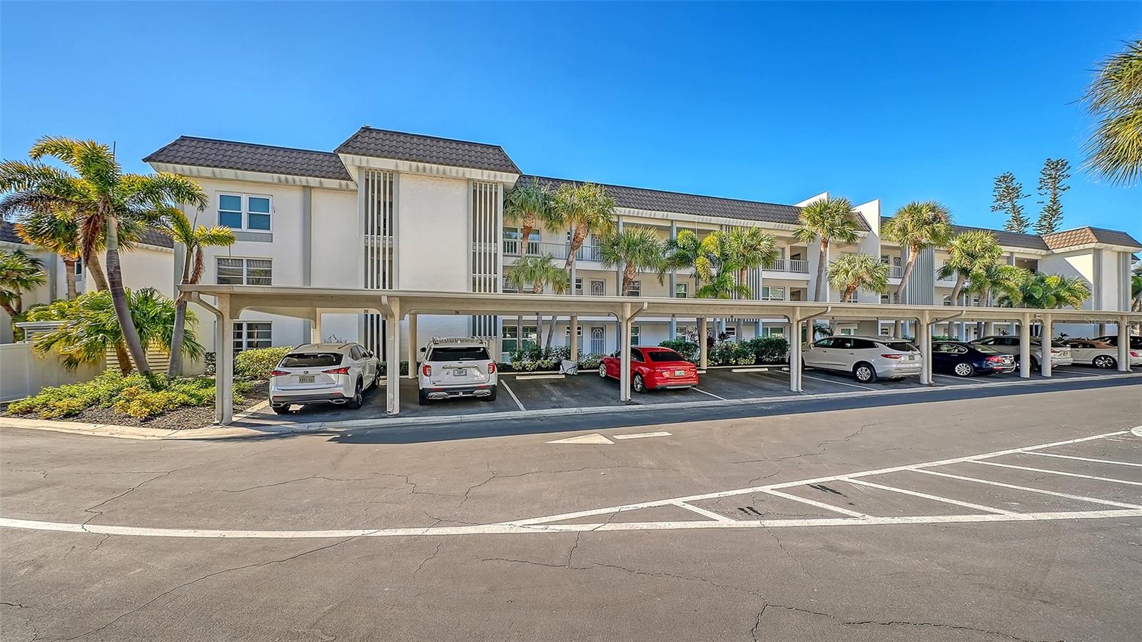 4380 EXETER DR #101, LONGBOAT KEY, FL, 34228