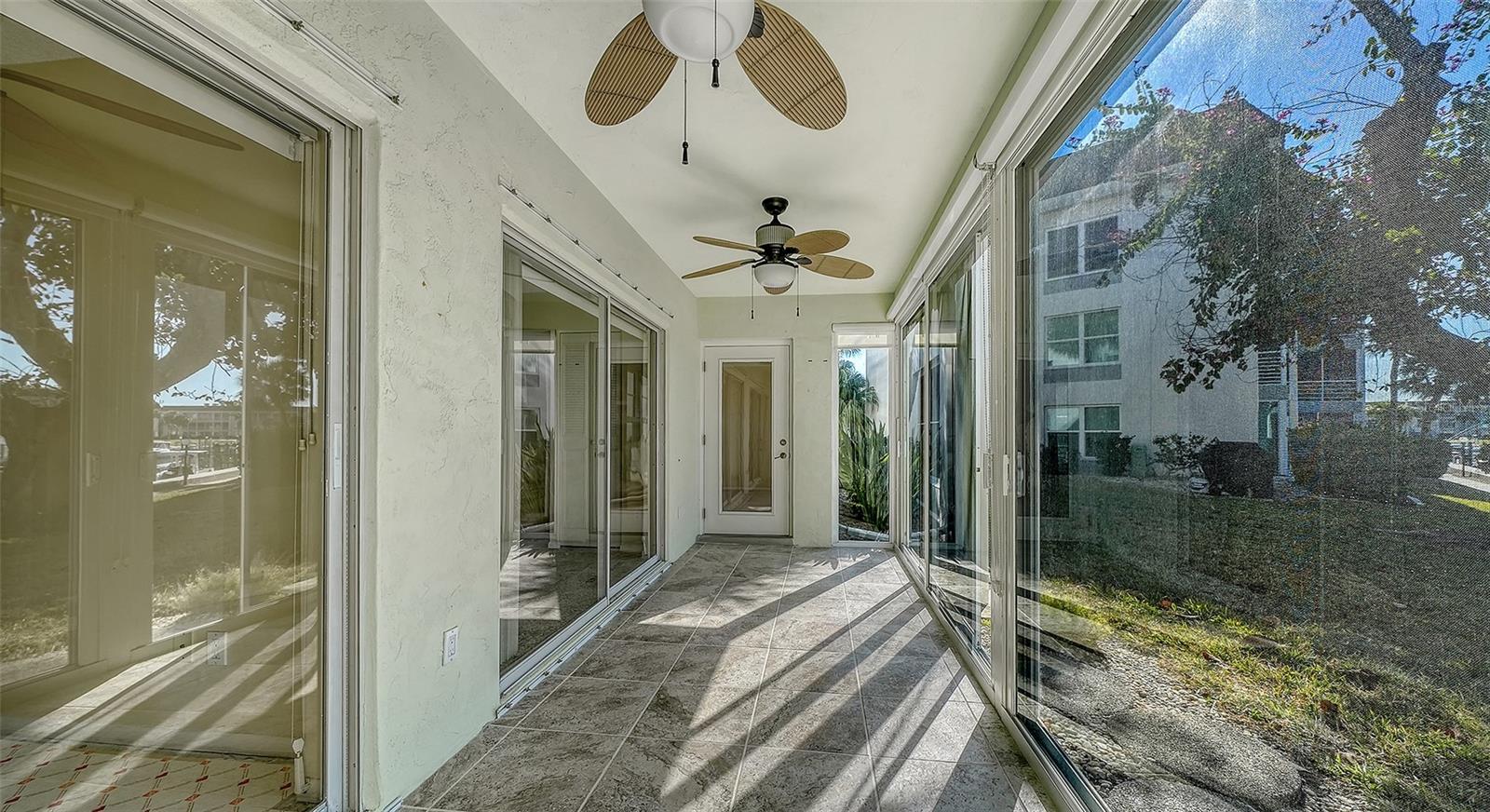 4380 EXETER DR #101, LONGBOAT KEY, FL, 34228