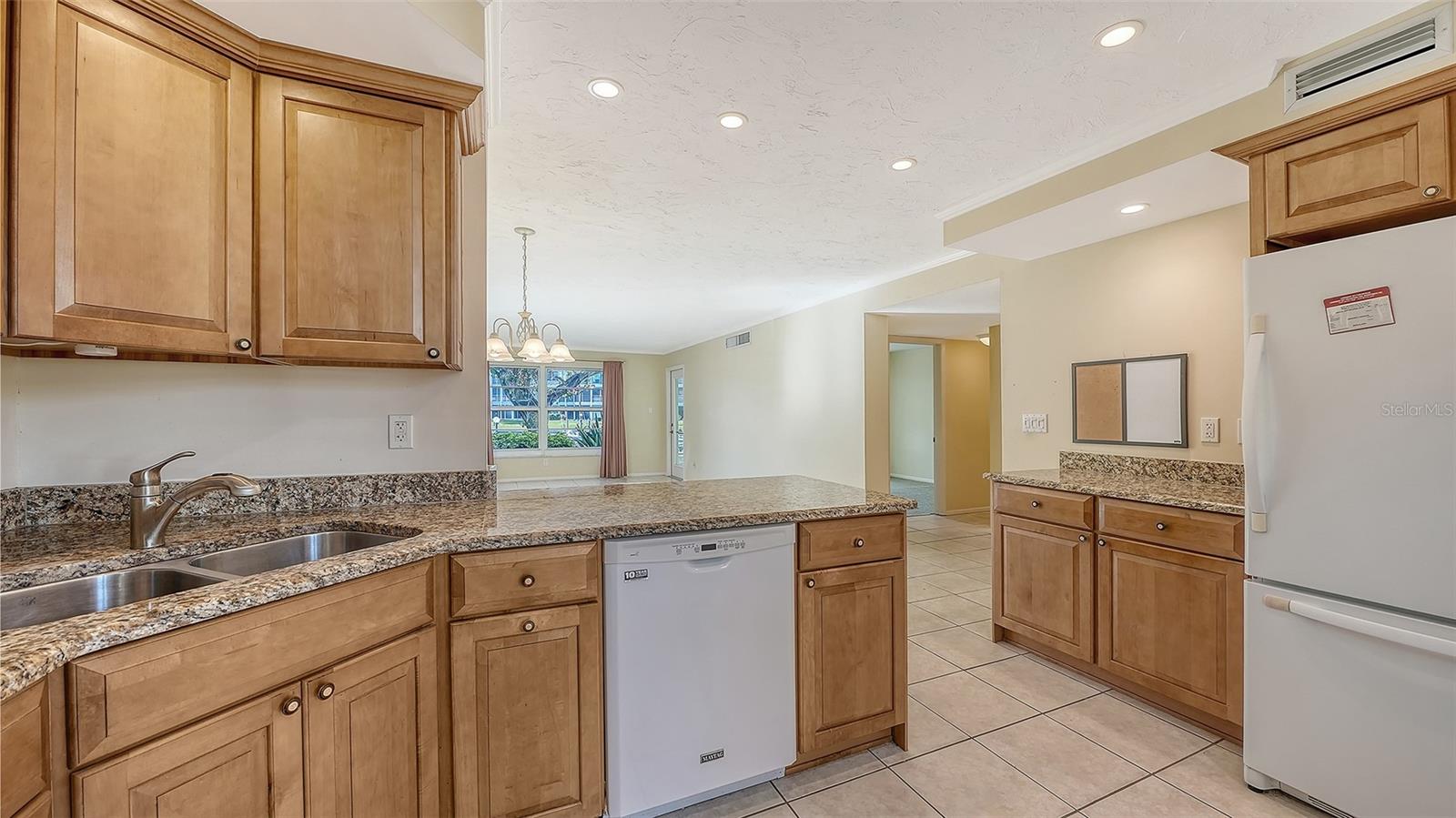 4380 EXETER DR #101, LONGBOAT KEY, FL, 34228