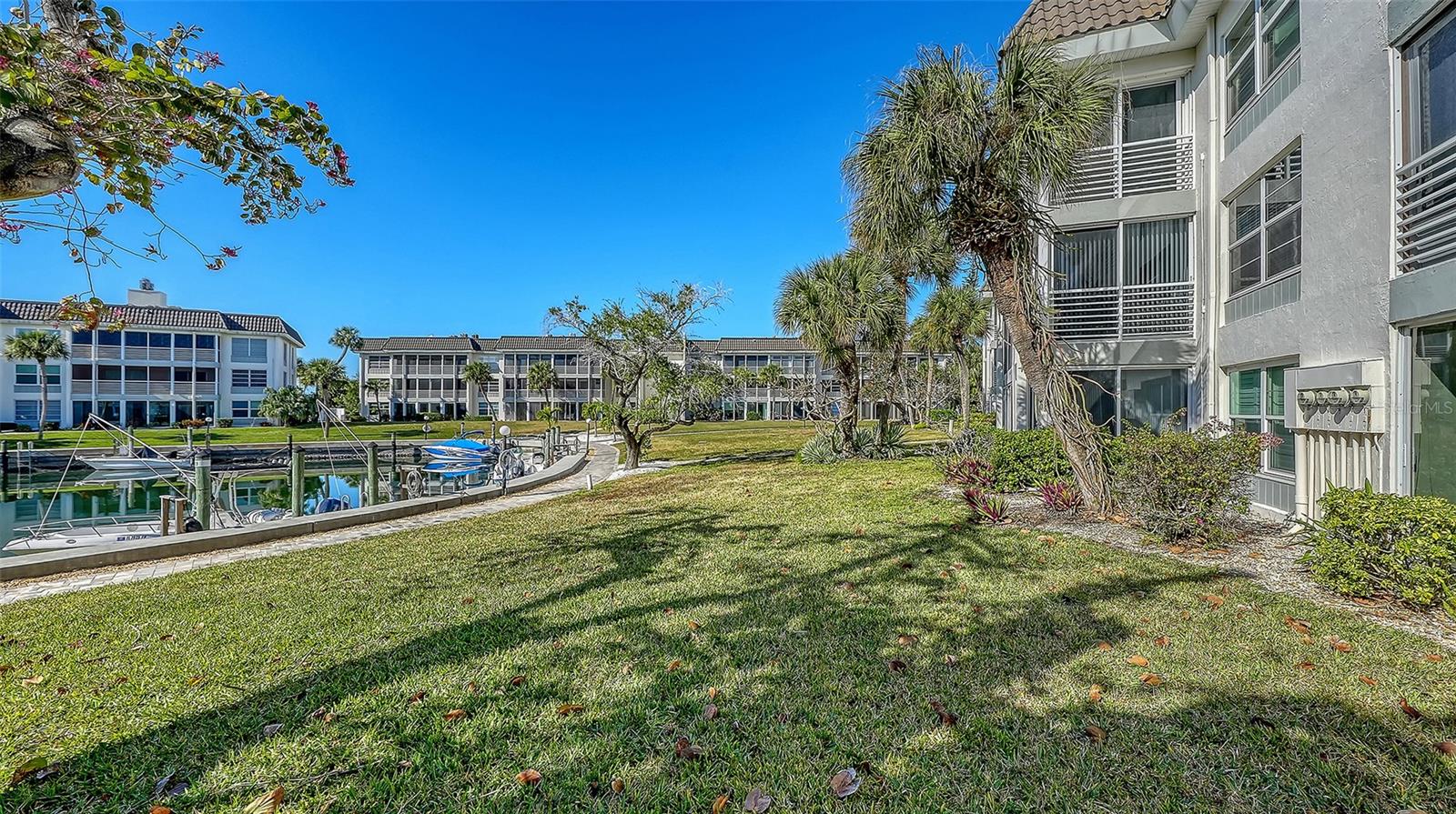 4380 EXETER DR #101, LONGBOAT KEY, FL, 34228
