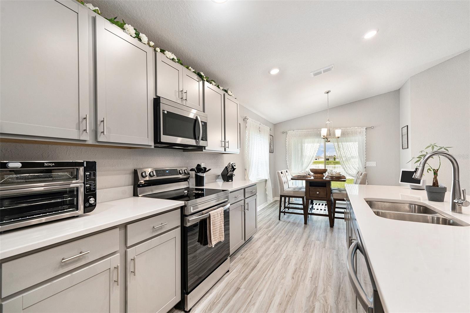 6436 PEBBLEBROOKE WAY, ZEPHYRHILLS, FL, 33541