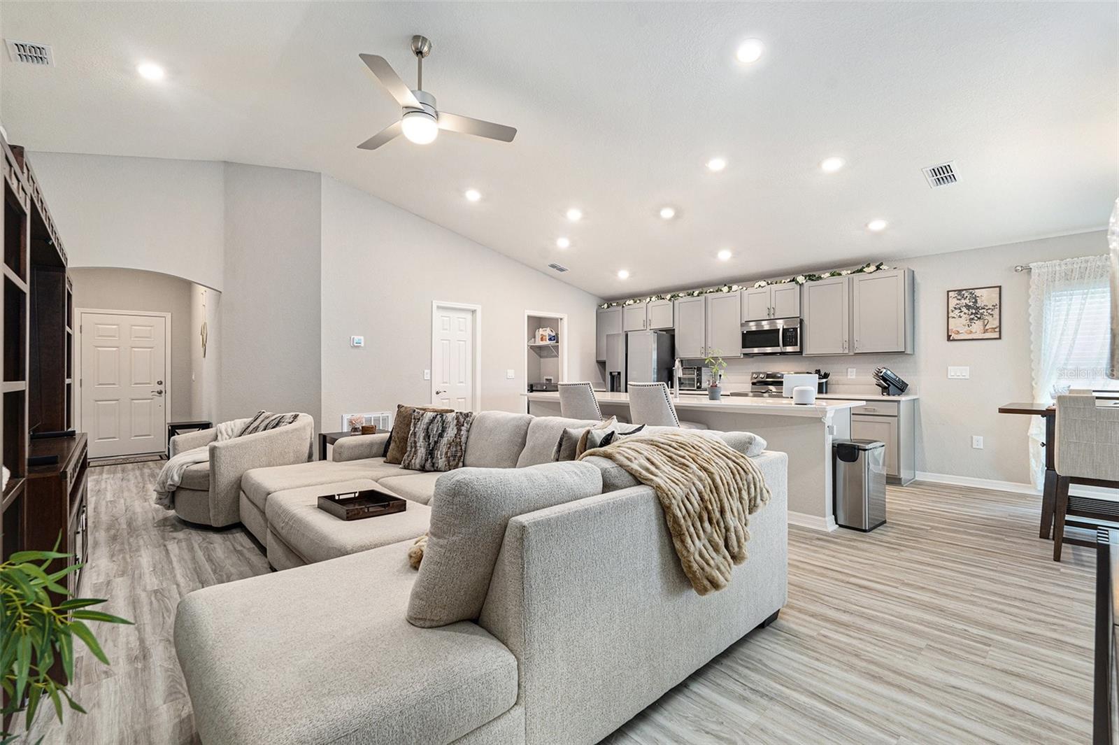 6436 PEBBLEBROOKE WAY, ZEPHYRHILLS, FL, 33541