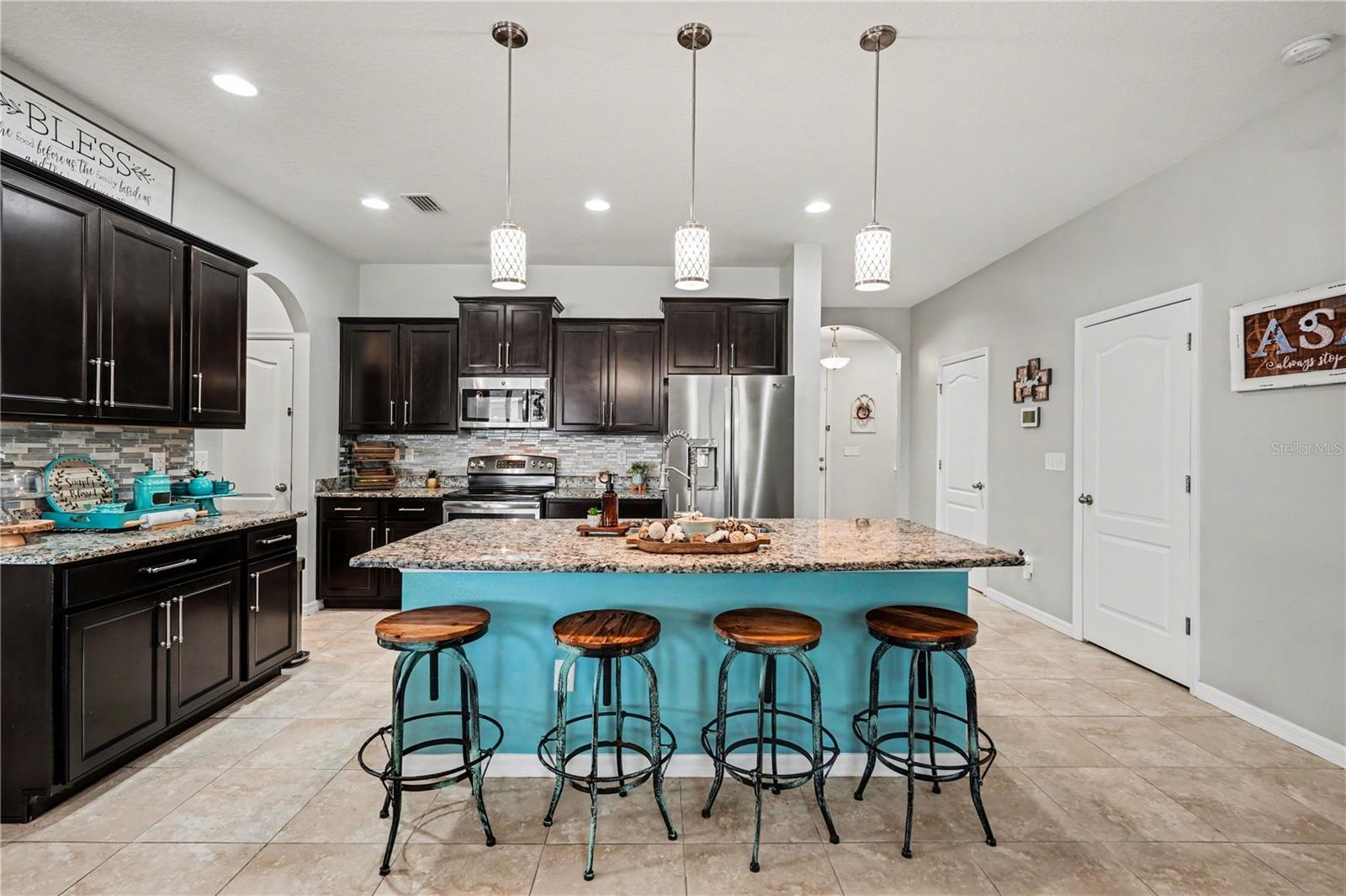 5465 SUNCATCHER DRIVE, WESLEY CHAPEL, FL, 33545