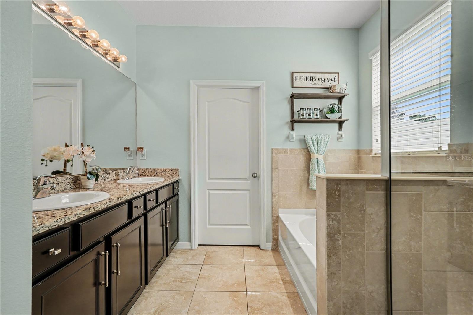 5465 SUNCATCHER DRIVE, WESLEY CHAPEL, FL, 33545